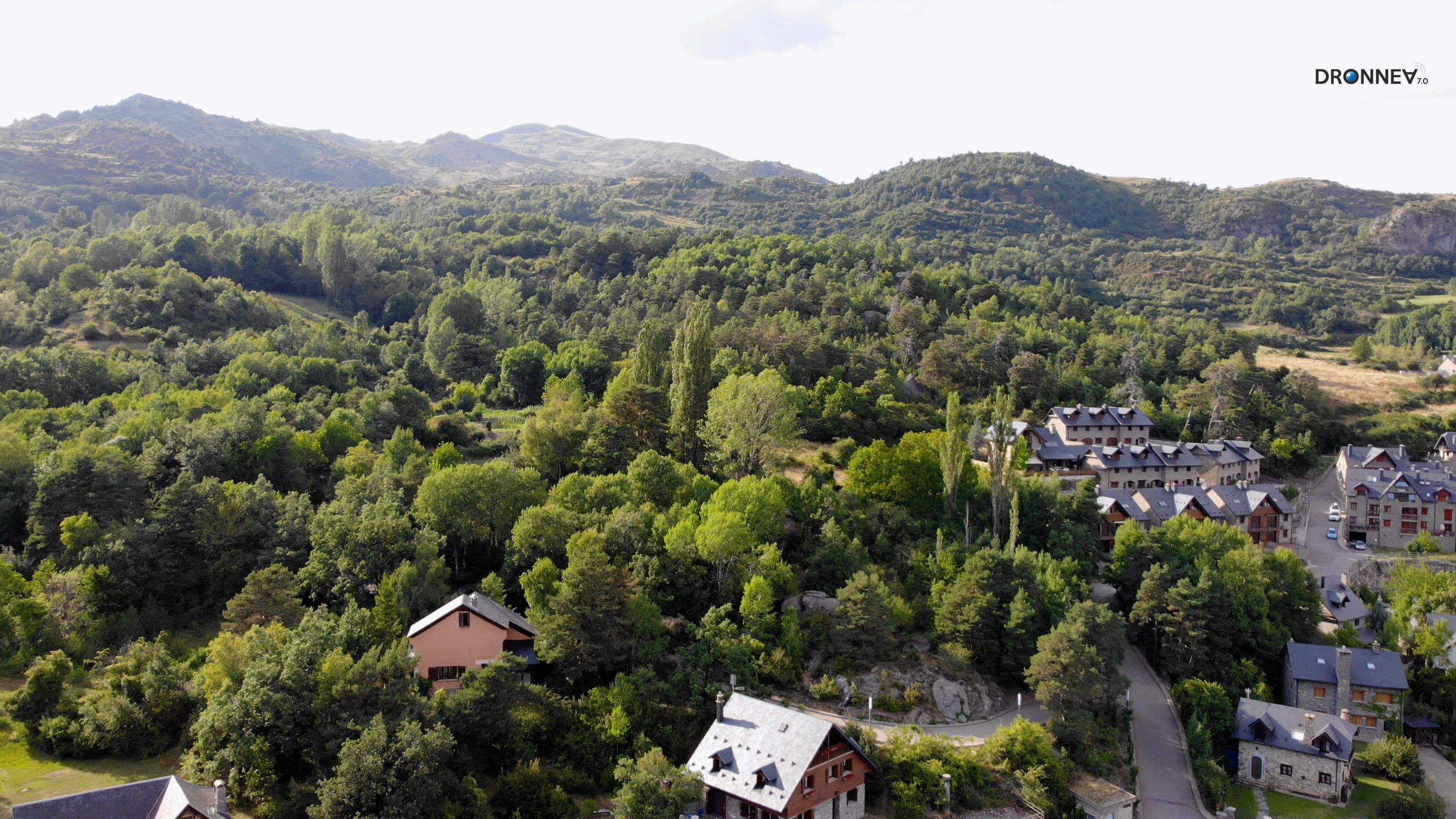 Por aquí pulularon las brujas del Valle de Tena desde 1637. Una experiencia turística abracadabrante.