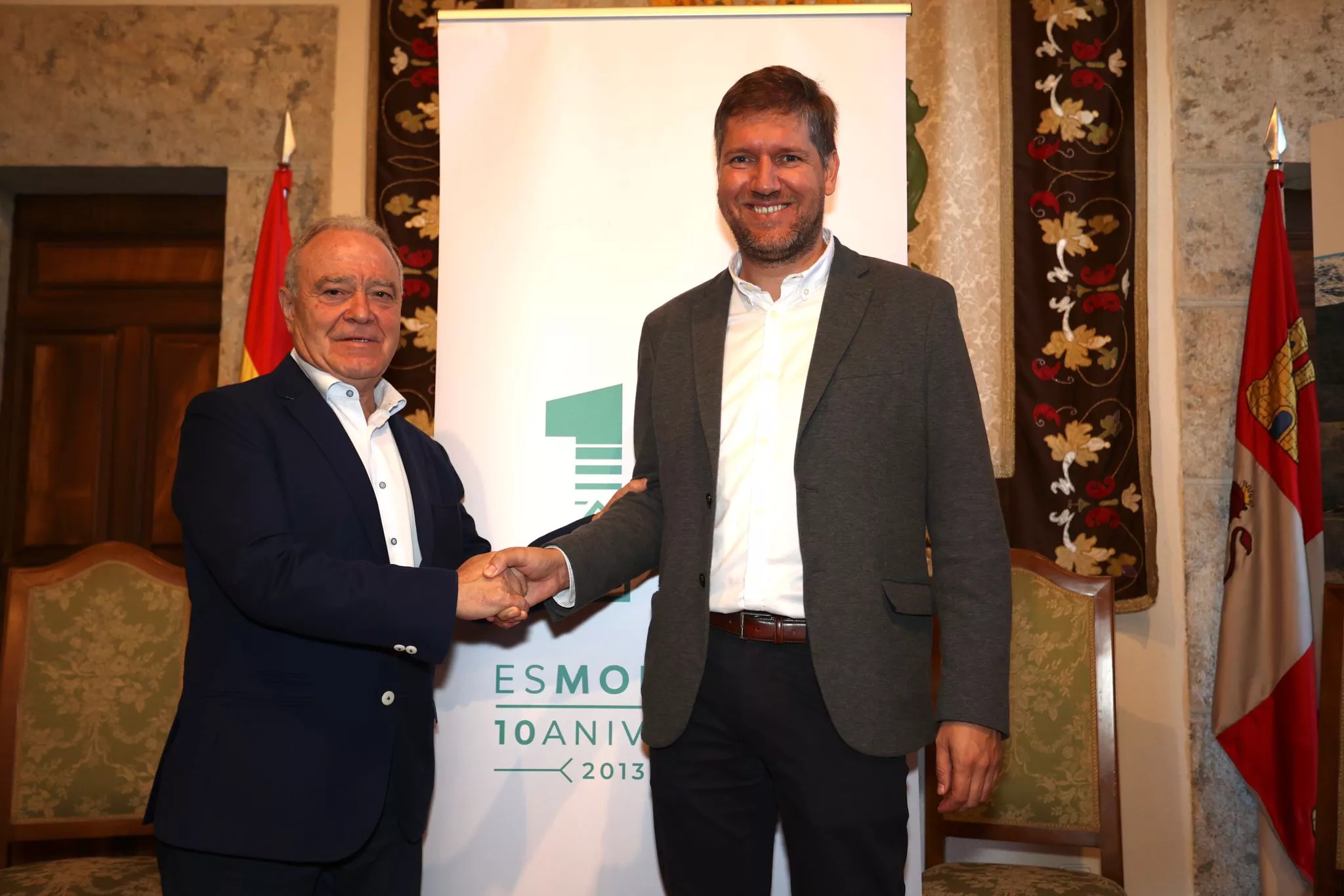 Miguel Gracia y Marcel Iglesias, presidente entrante y saliente de Esmontañas