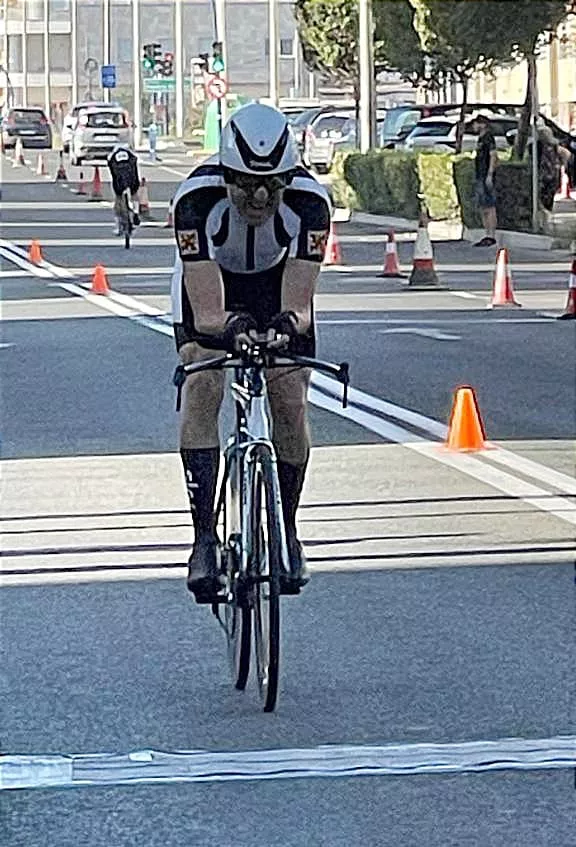 Míchel Pascual, ciclista del CC Oscense y representante de los Policías del Ayuntamiento de Huesca.