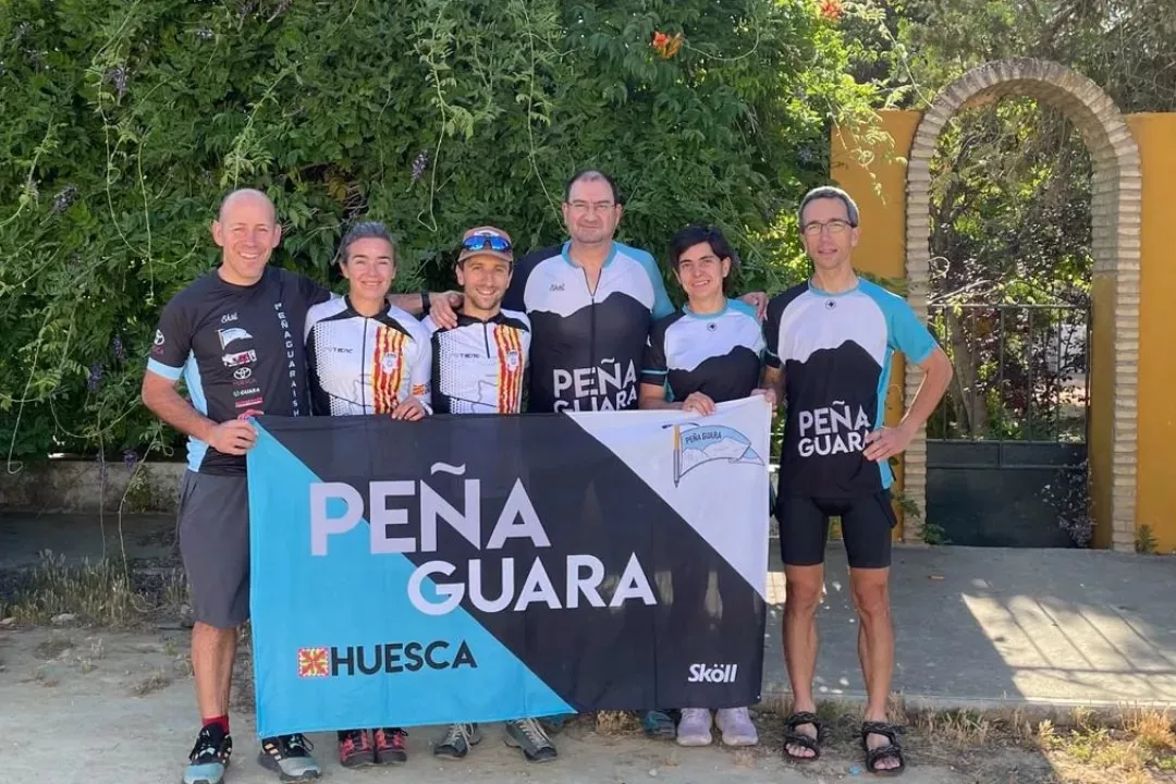 Parte del equipo en el Campeonato de España disputado en Sevilla