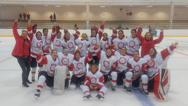 hockeychicas hockeychicas