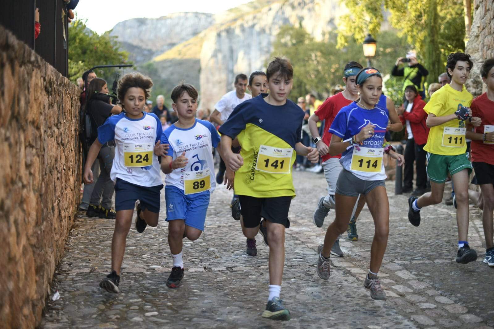 Carreras infantiles con motivo de la Ultra Trail Guara Somontano. Foto Quim Farrero