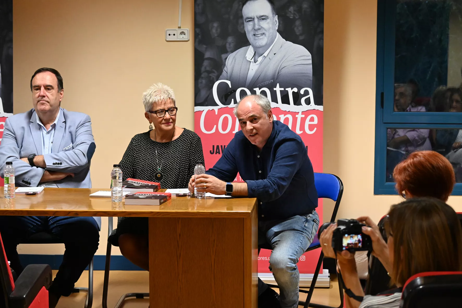 Presentación de Contracorriente de Javier García Antón en Sariñena. Foto Carlos Jalle González