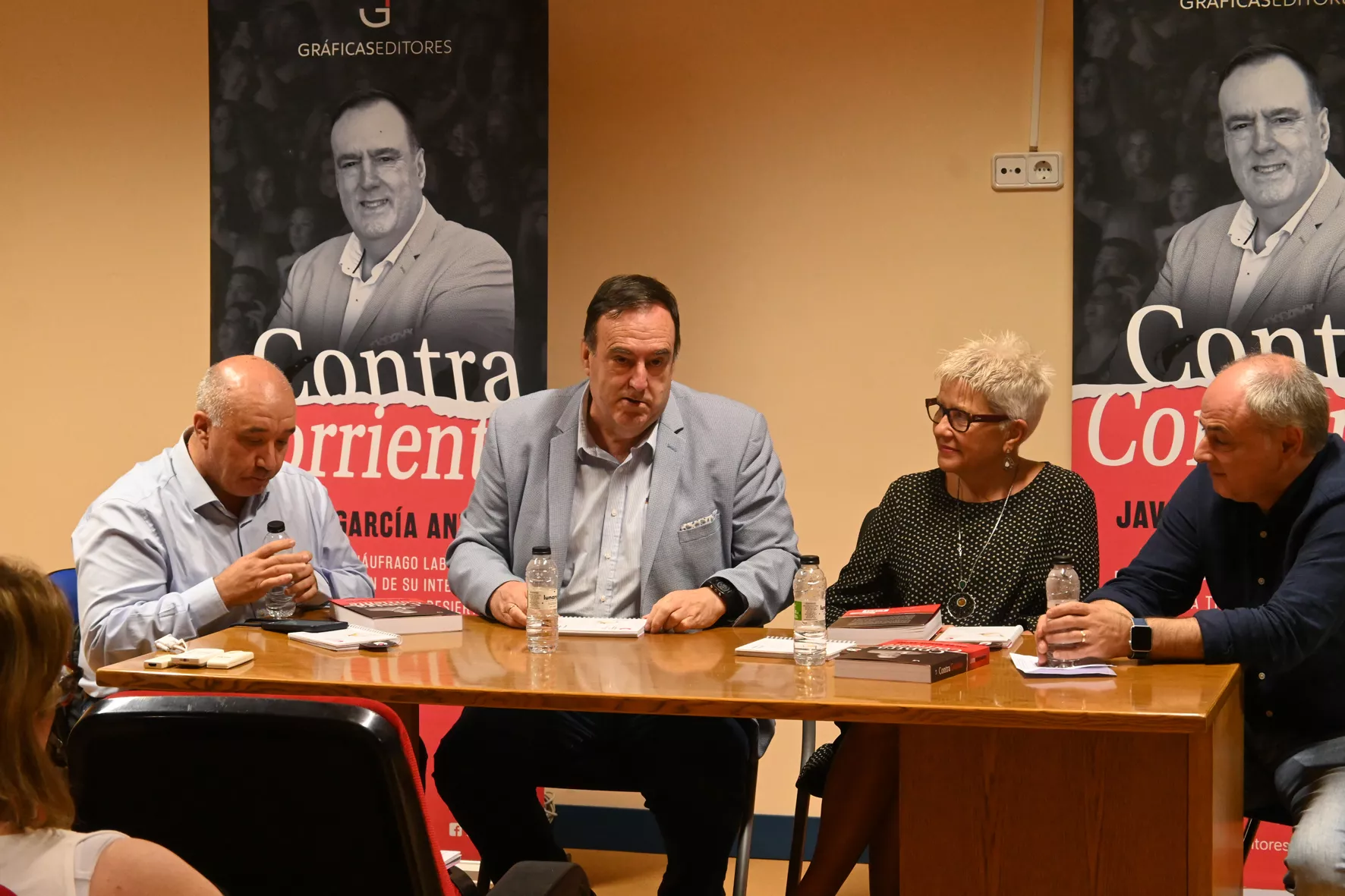 Presentación de Contracorriente de Javier García Antón en Sariñena. Foto Carlos Jalle González