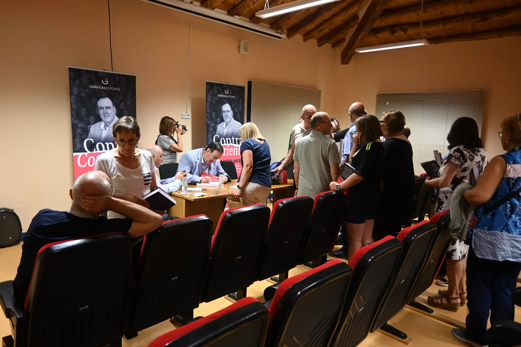 Presentación de Contracorriente de Javier García Antón en Sariñena. Foto Carlos Jalle González