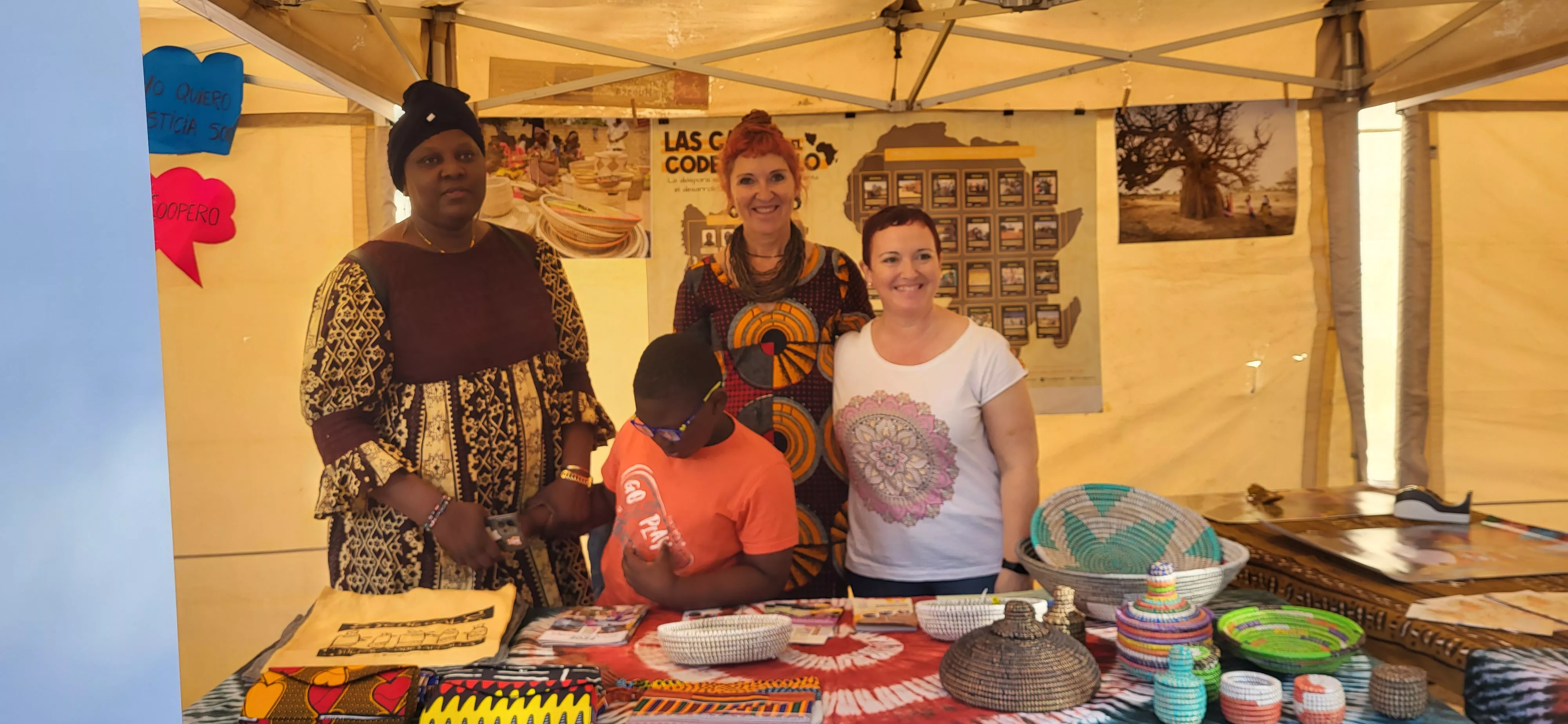 Feria de Entidades celebrada en Huesca. Foto: Mercedes Manterola