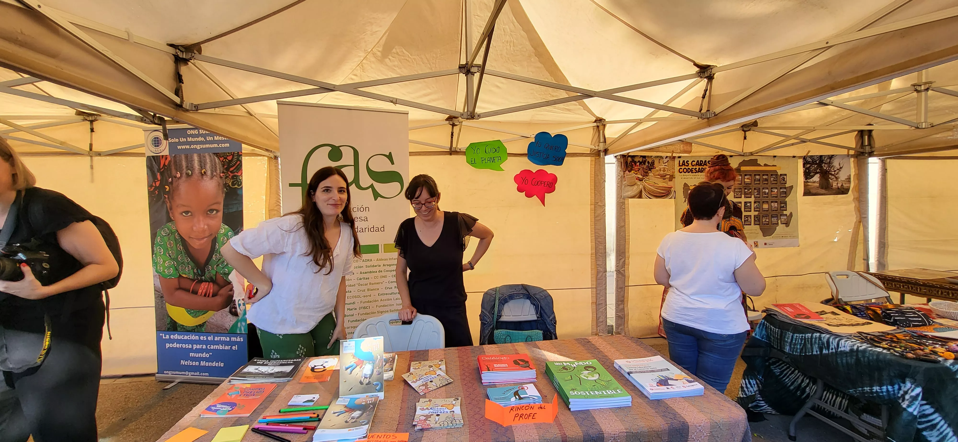 Feria de Entidades celebrada en Huesca. Foto: Mercedes Manterola