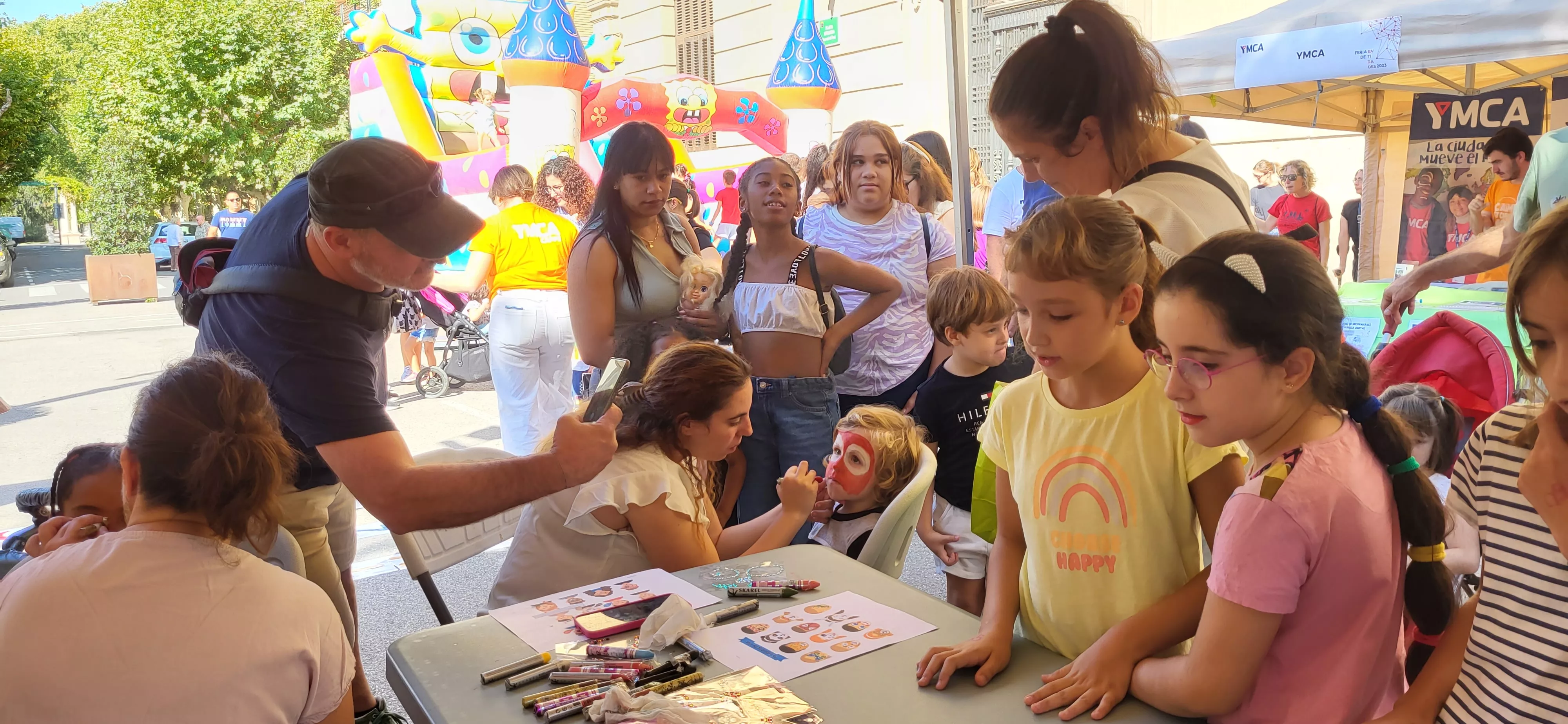 Feria de Entidades celebrada en Huesca. Foto: Mercedes Manterola