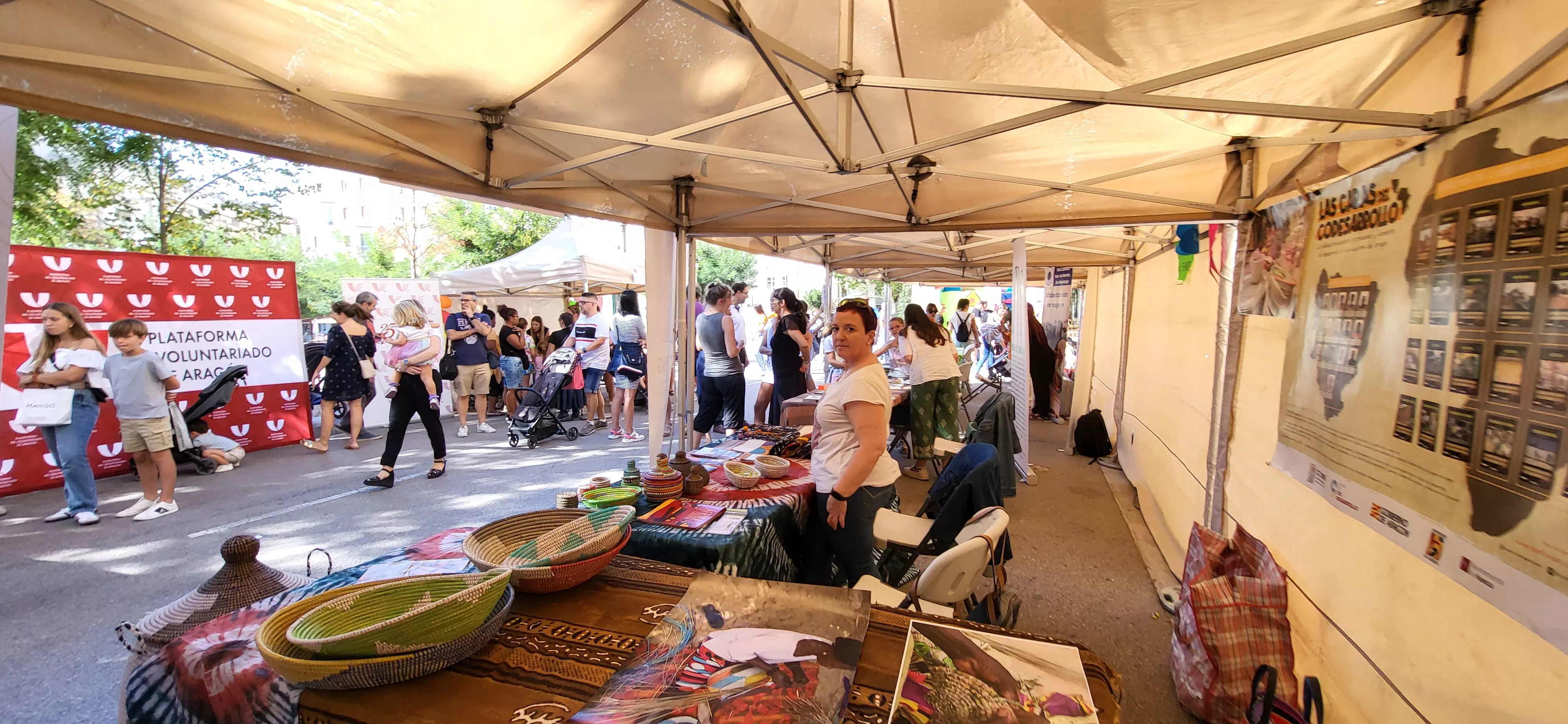 Feria de Entidades celebrada en Huesca. Foto: Mercedes Manterola