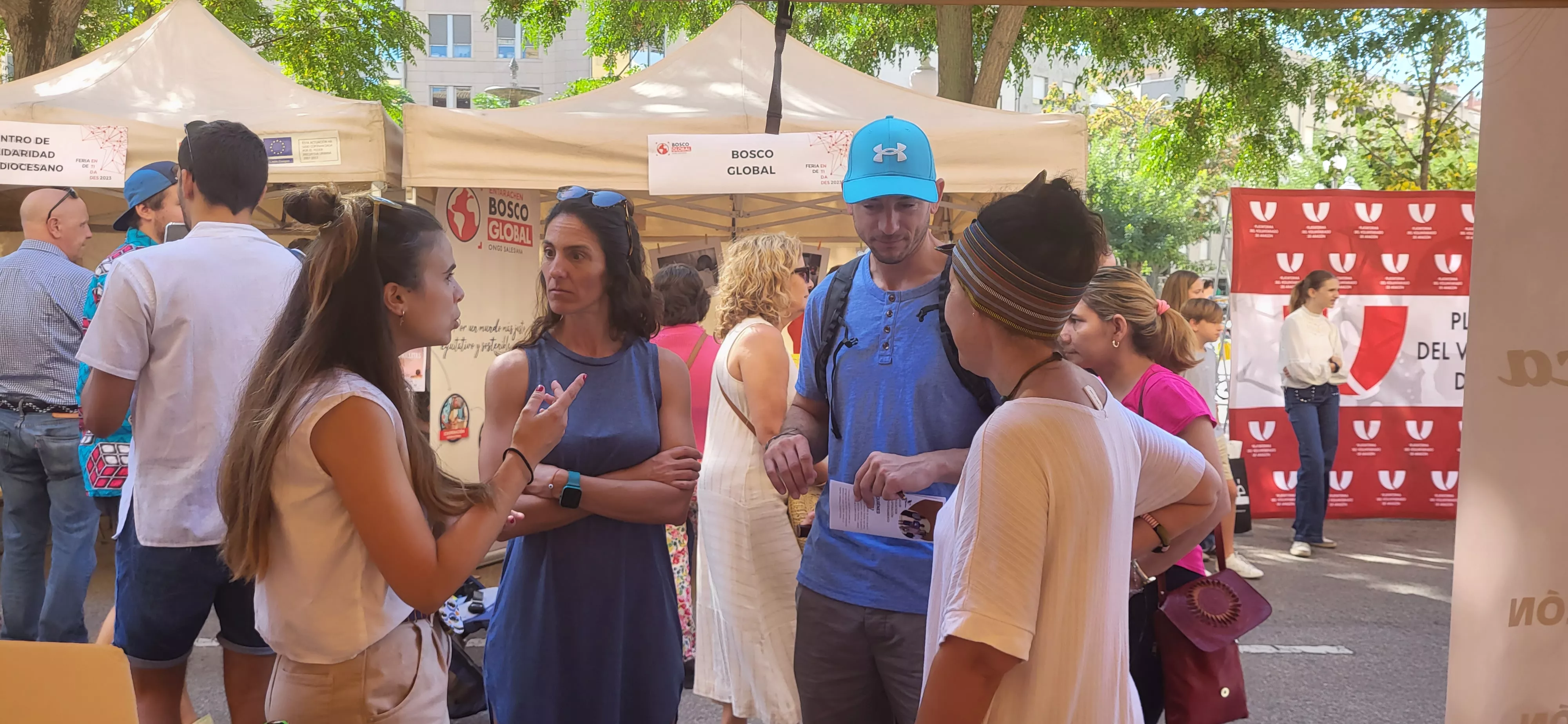 Feria de Entidades celebrada en Huesca. Foto: Mercedes Manterola