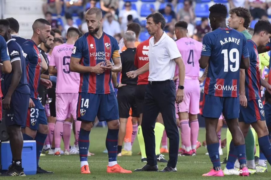 Foto de archivo. Modificado el horario del SD Huesca-Eldense