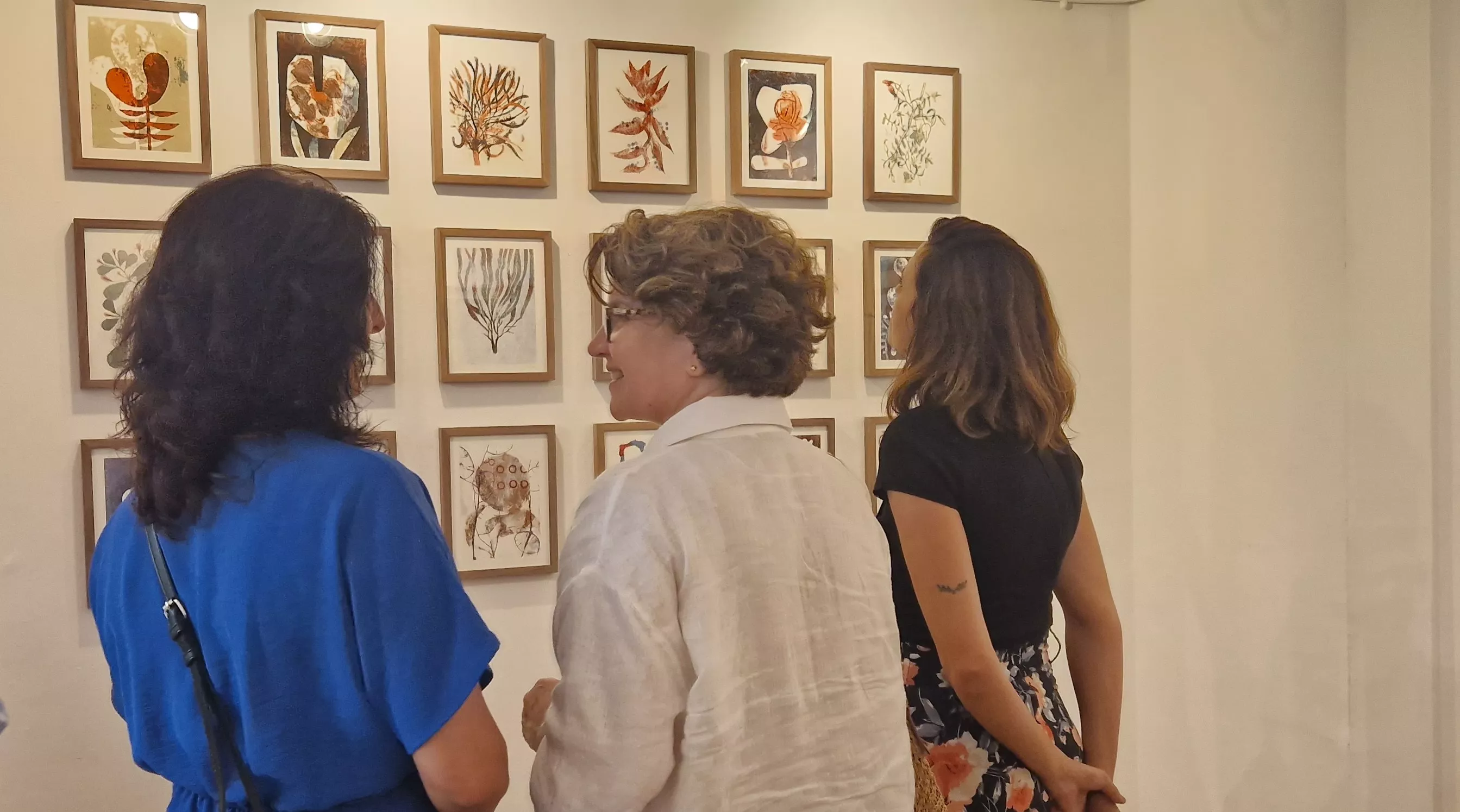 Exposición de Isidro Ferrer en la Anónima sobre El libro del té de Kakuzo Okakura. Foto Myriam Martínez