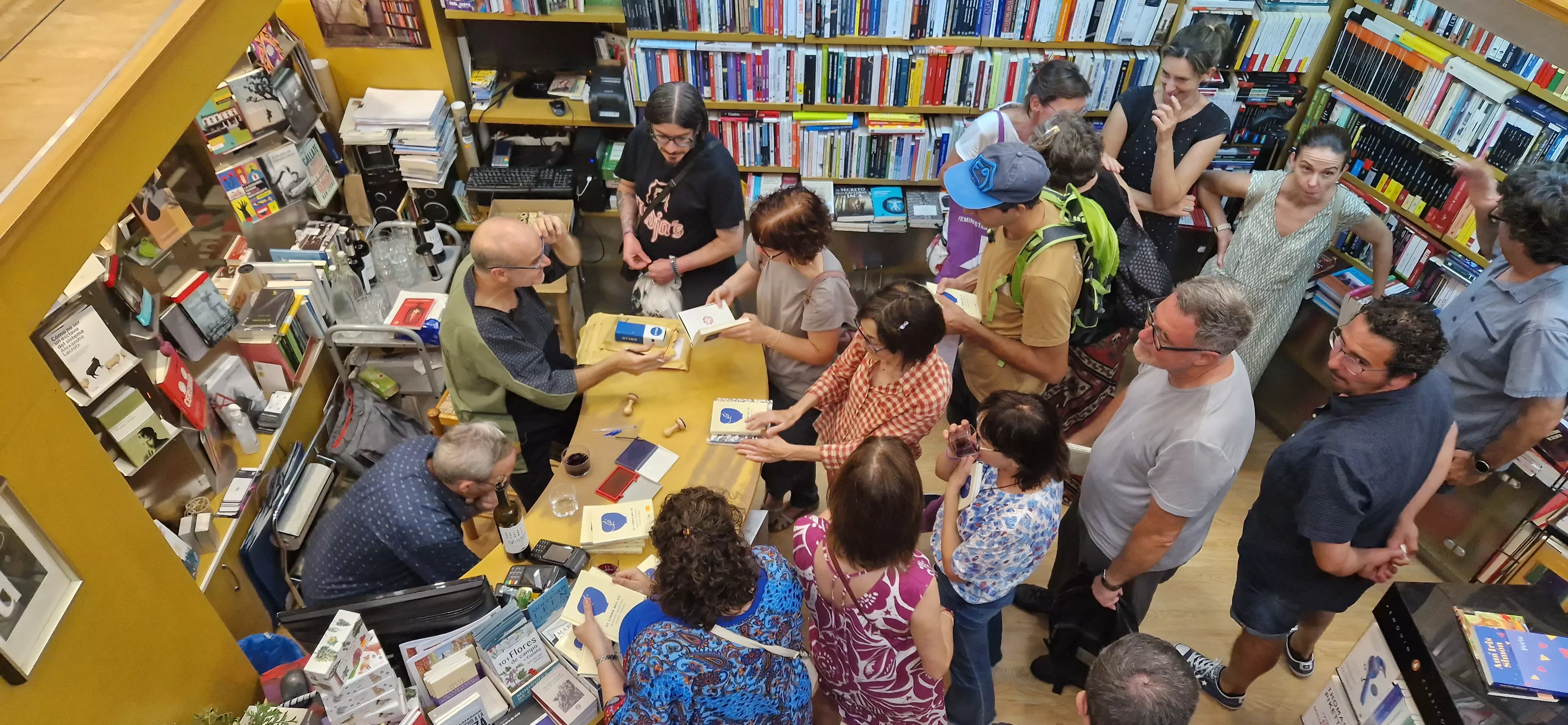 Exposición de Isidro Ferrer en la Anónima sobre El libro del té de Kakuzo Okakura. Foto Myriam Martínez