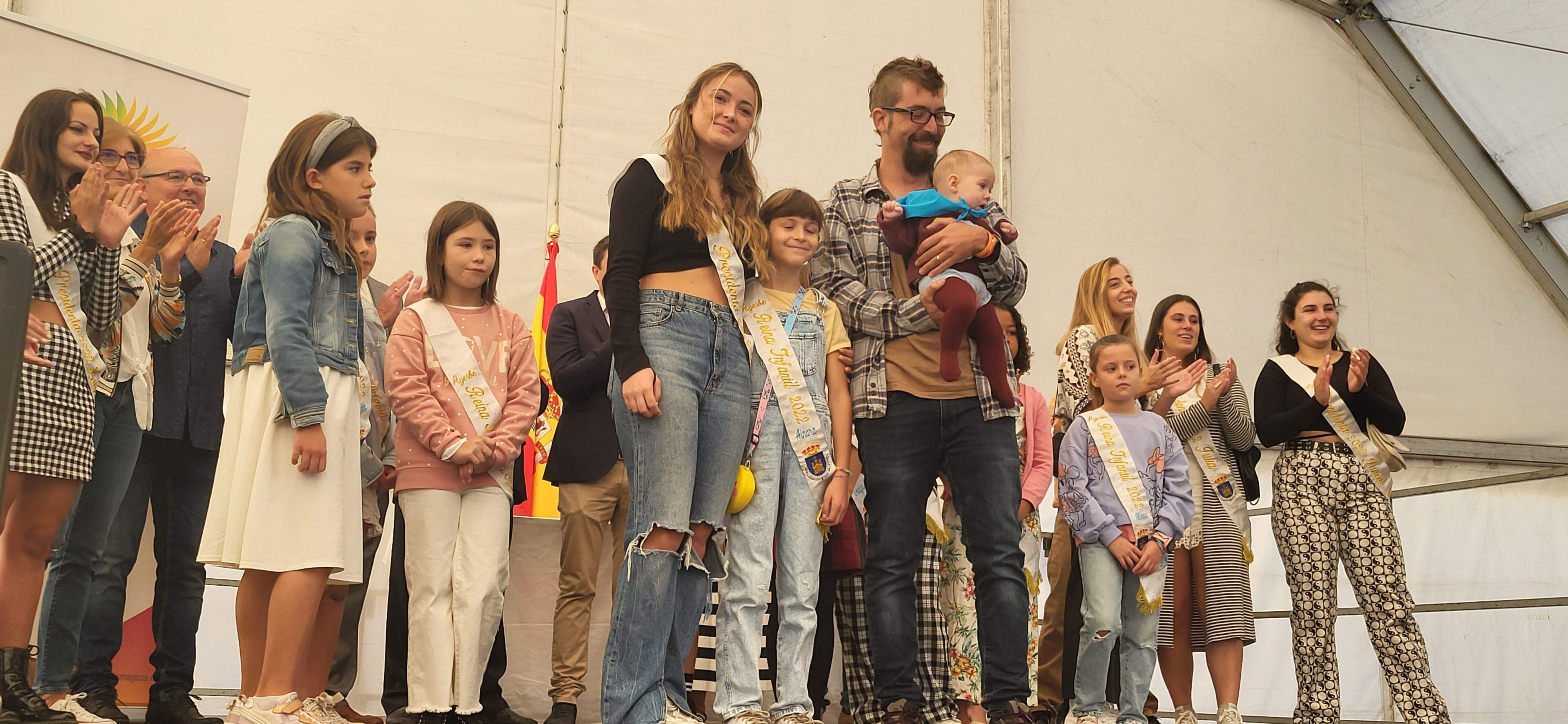Pañoleta para los niños que no han cumplido un año desde la última feria. Foto Myriam Martínez