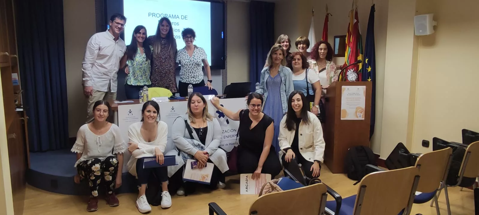 Las profesionales navarras han explicado su experiencia en el Colegio de Enfermería de Huesca.