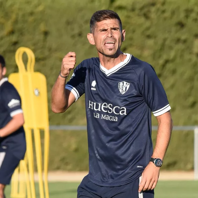 Antonio Hidalgo en su primer entrenamiento en el Huesca. Foto SD Huesca. Antonio Hidalgo en su primer entrenamiento en el Huesca. Foto SD Huesca.