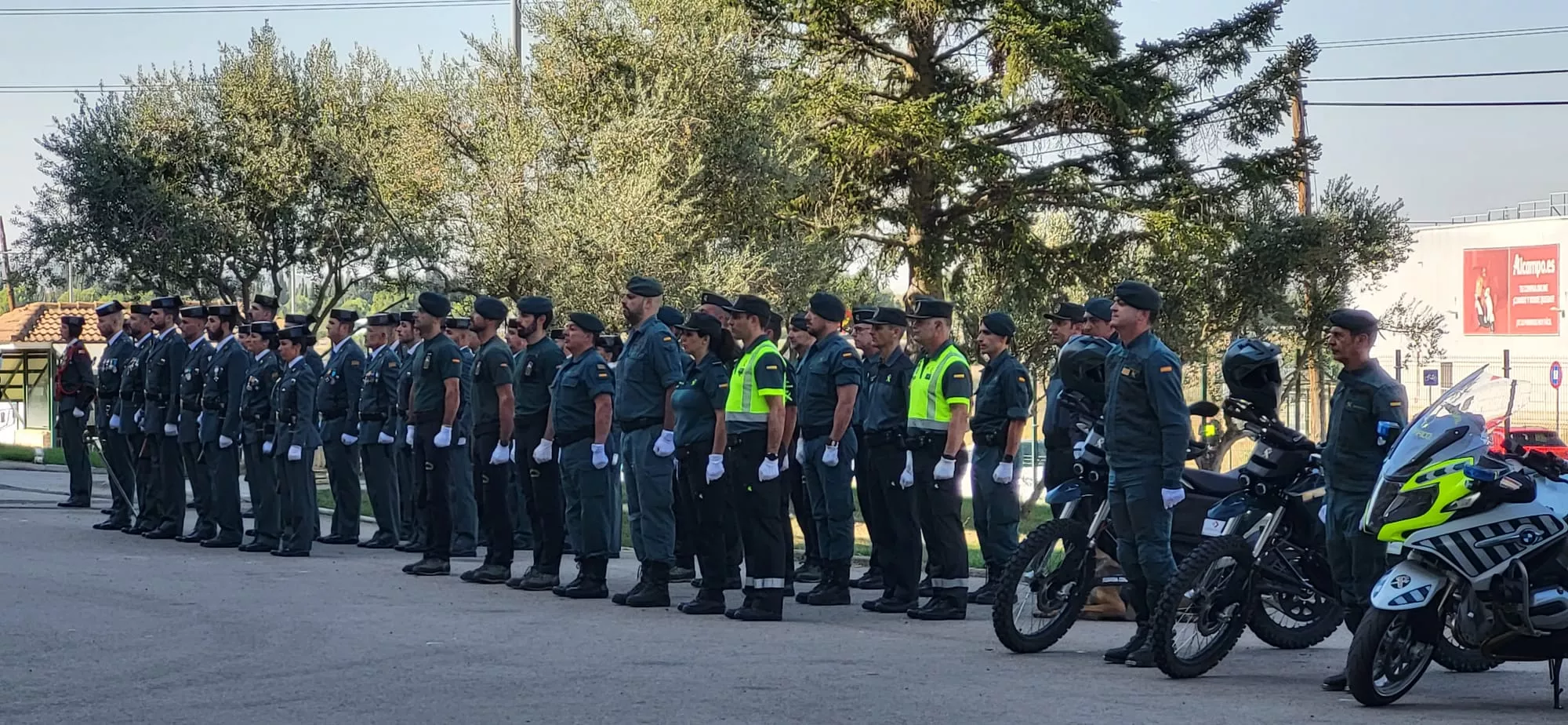 Festividad de la Virgen del Pilar en el Acuartelamiento Alcoraz de la Guardia Civil en Huesca
