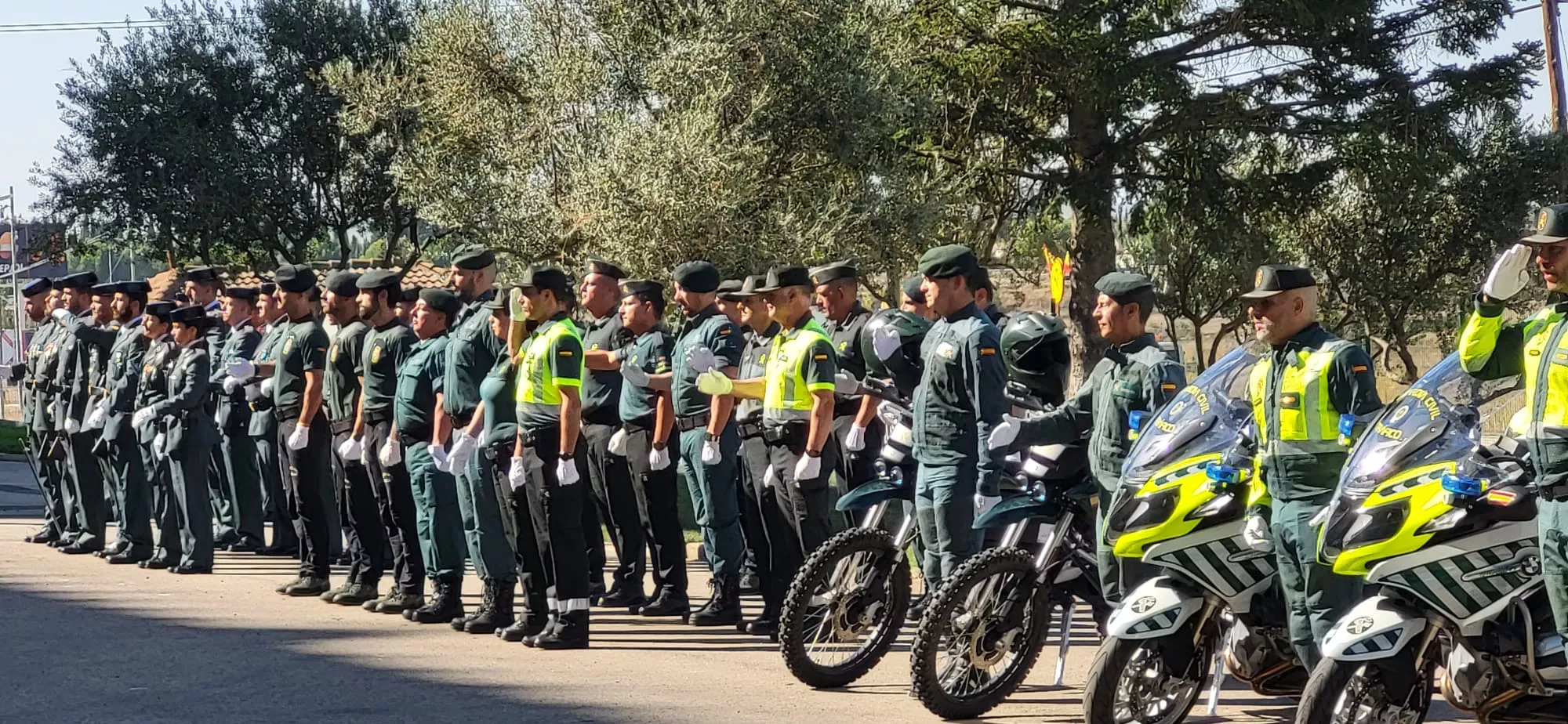 Festividad de la Virgen del Pilar en el Acuartelamiento Alcoraz de la Guardia Civil en Huesca