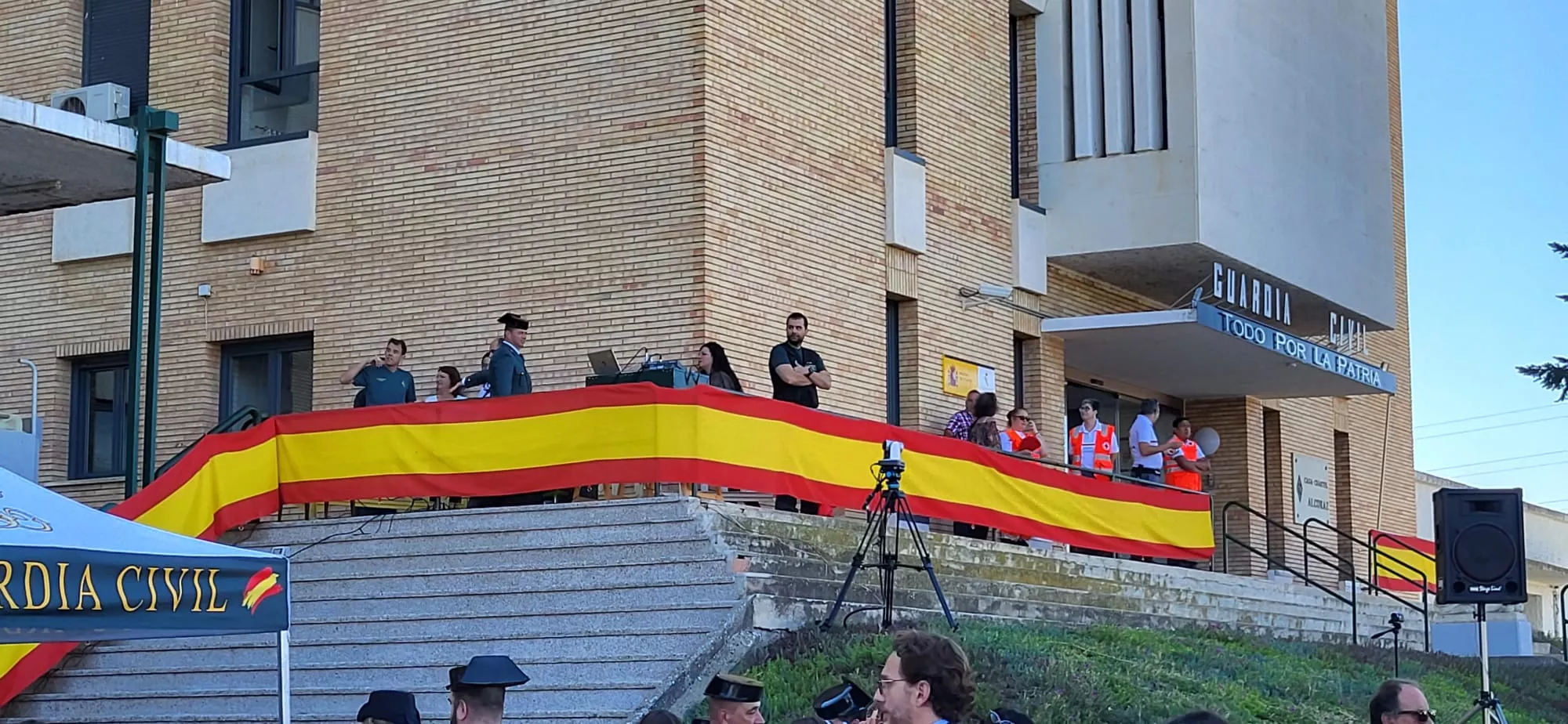 Festividad de la Virgen del Pilar en el Acuartelamiento Alcoraz de la Guardia Civil en Huesca