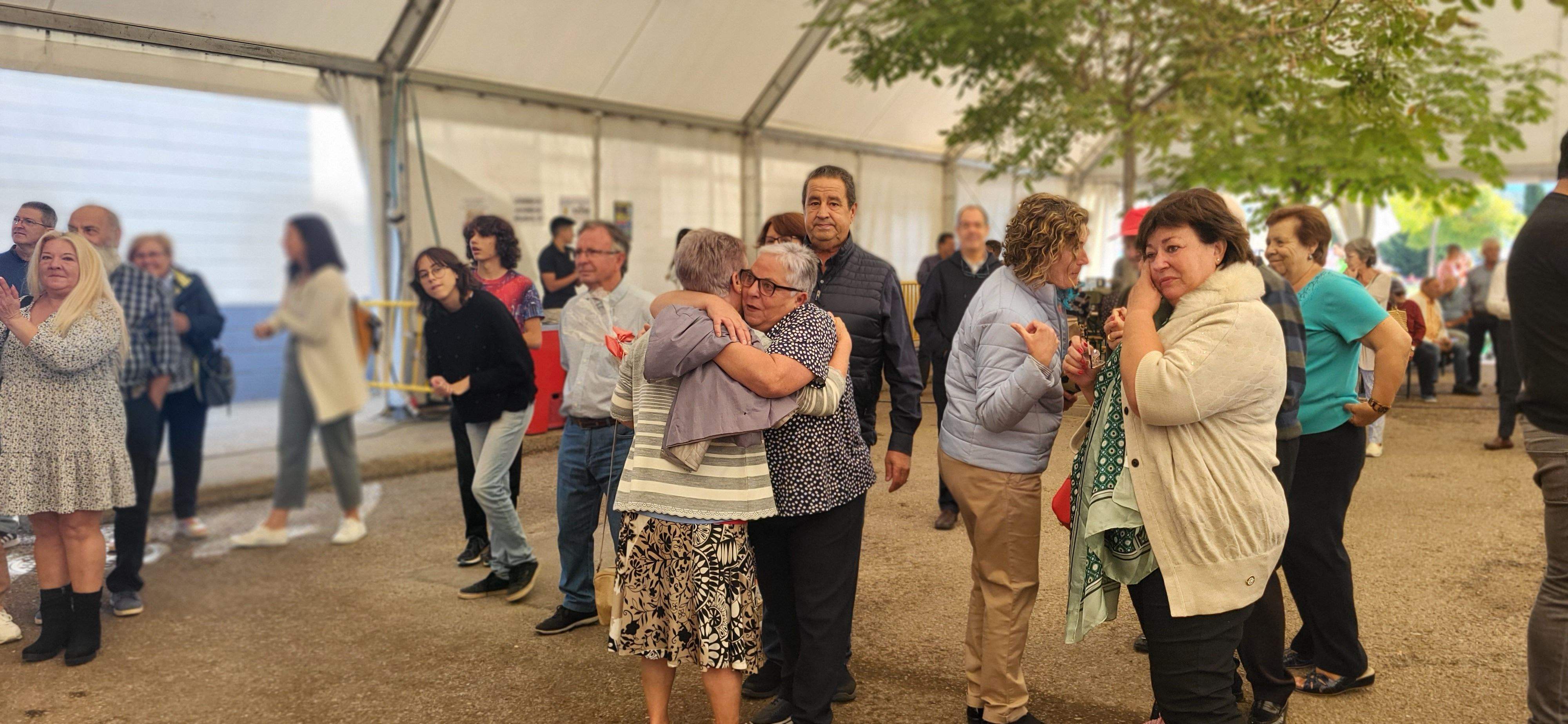 La hermana Josefina ha recogido este año la Dama de la Feria. Foto Myriam Martínez 