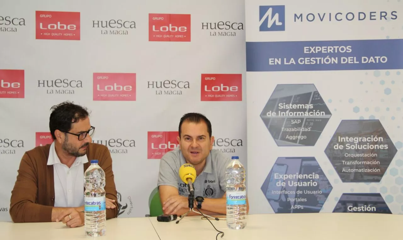 Fernando Lascorz, presidente del CB Peñas Lobe Huesca La Magia, y Rafa Sanz, entrenador del primer equipo, este viernes en la previa del encuentro.