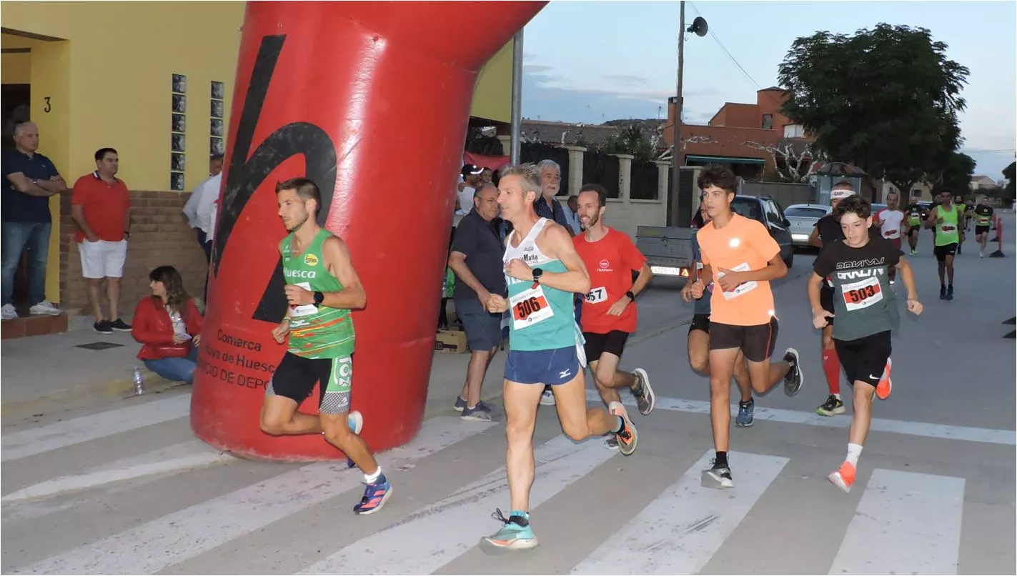 Grupo de cabeza en las primeras vueltas