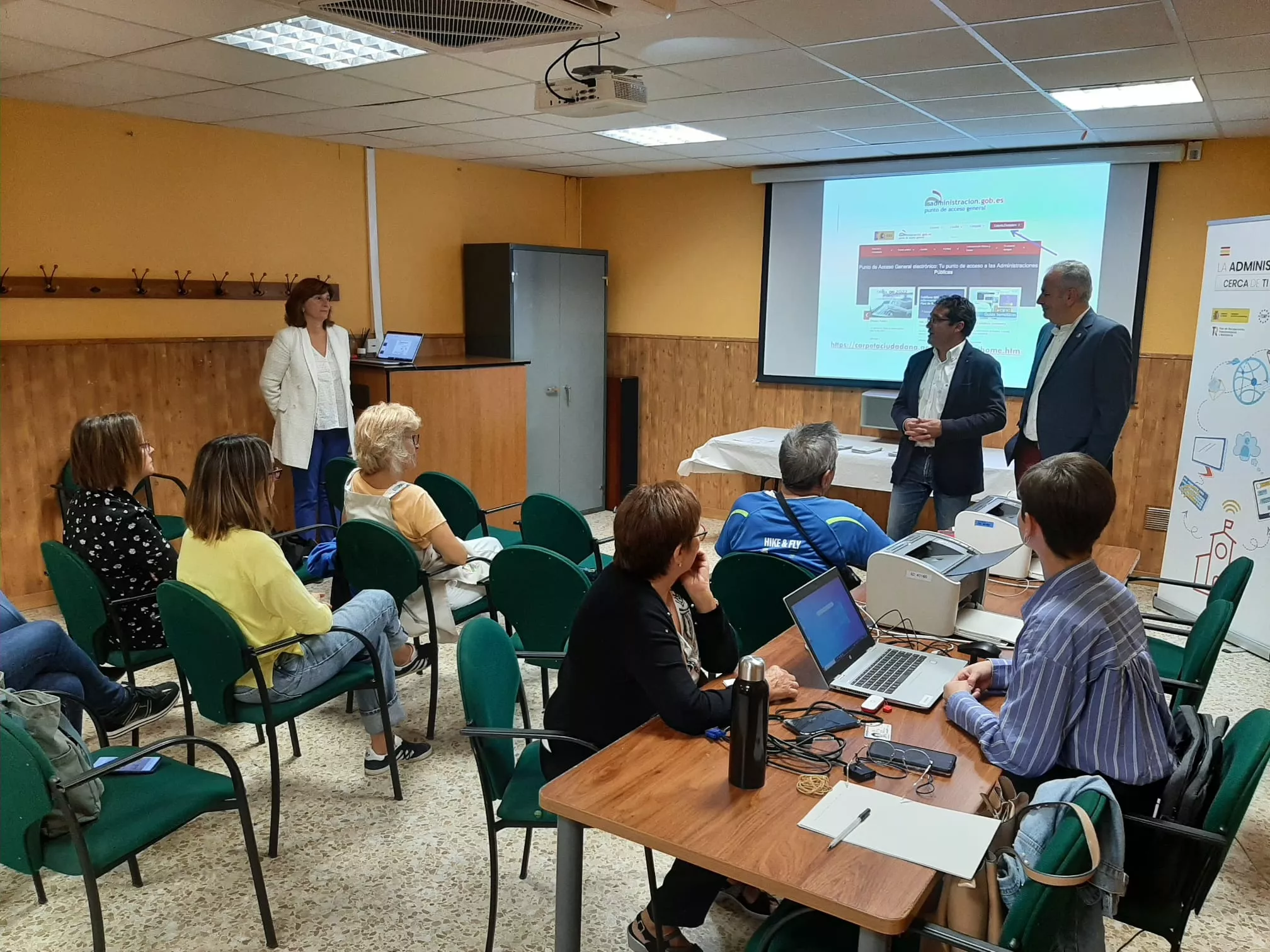 La nueva campaña de "La Administración cerca de ti" comenzó en Tierz.