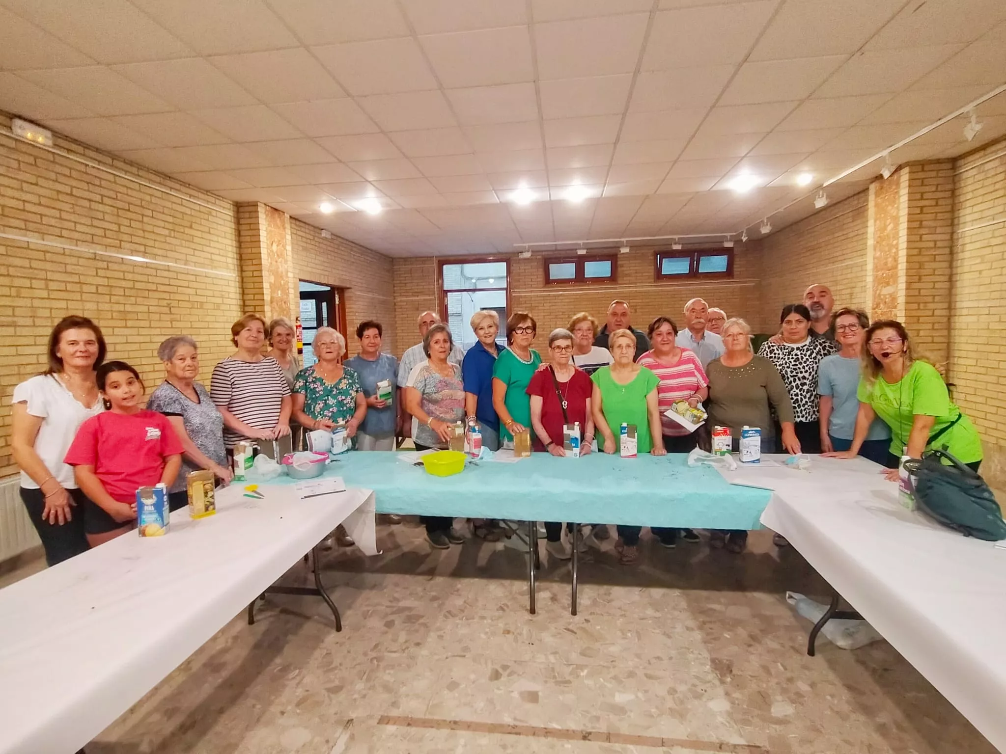 Participantes en uno de los talleres en San Esteban de Litera.
