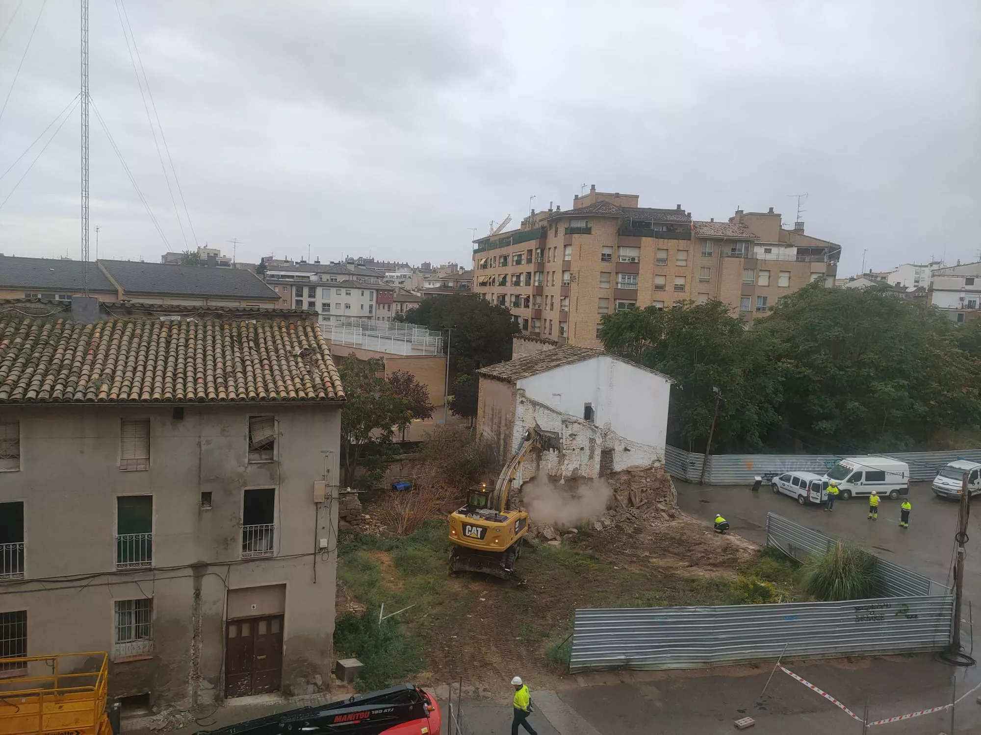 Demolición en la Plaza de San Félix y San Voto