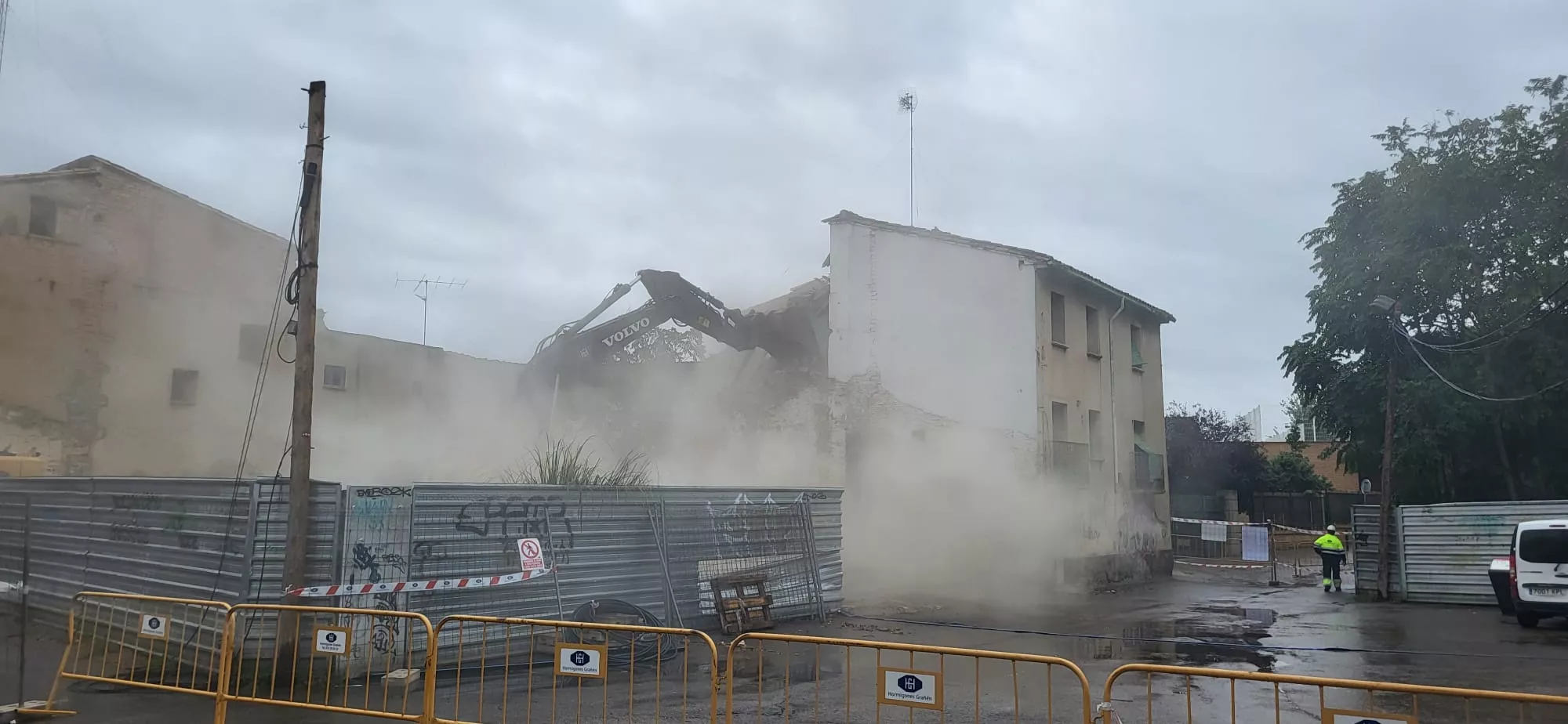 Demolición en la Plaza de San Félix y San Voto