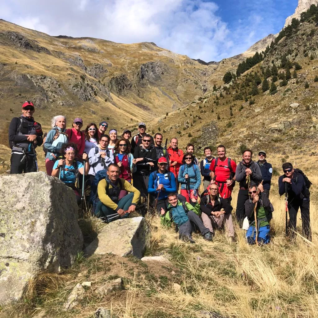 Grupo camino al Pequeño Arriel.