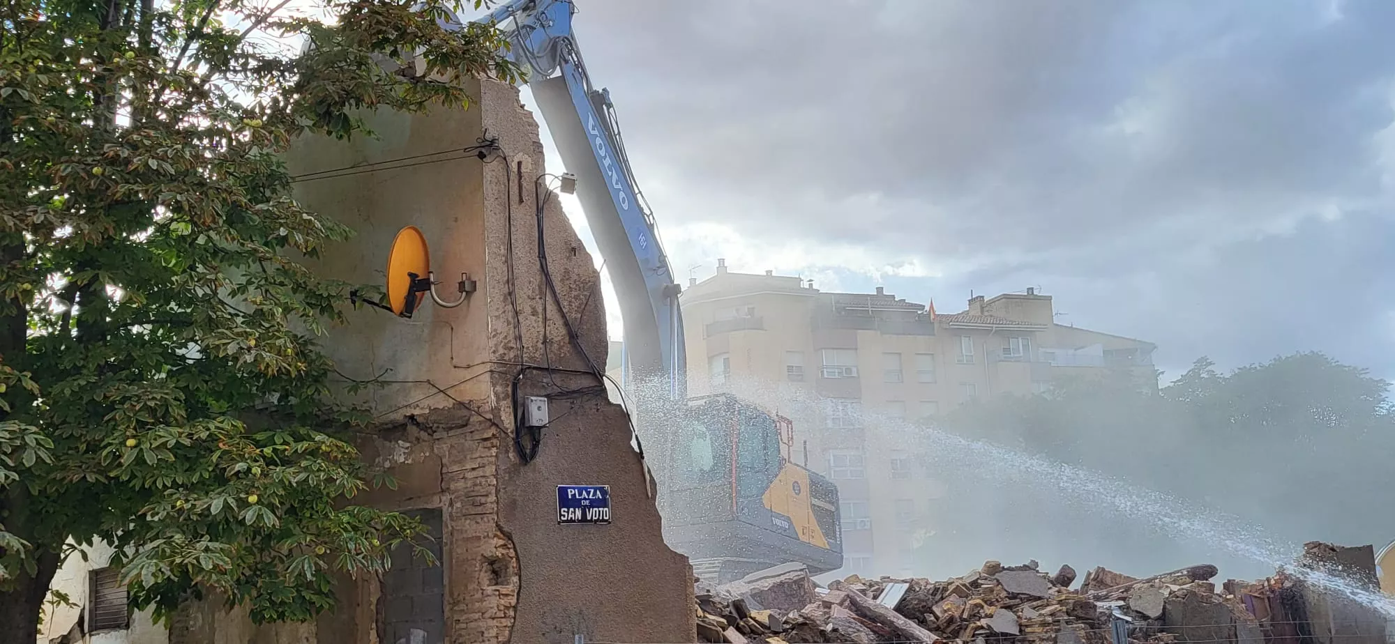 Final de la demolición en San Voto