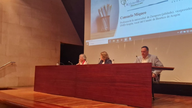 Consuelo Miqueo, Concha Bailac y Javier García Antón. Foto Myriam Martínez Consuelo Miqueo, Concha Bailac y Javier García Antón. Foto Myriam Martínez