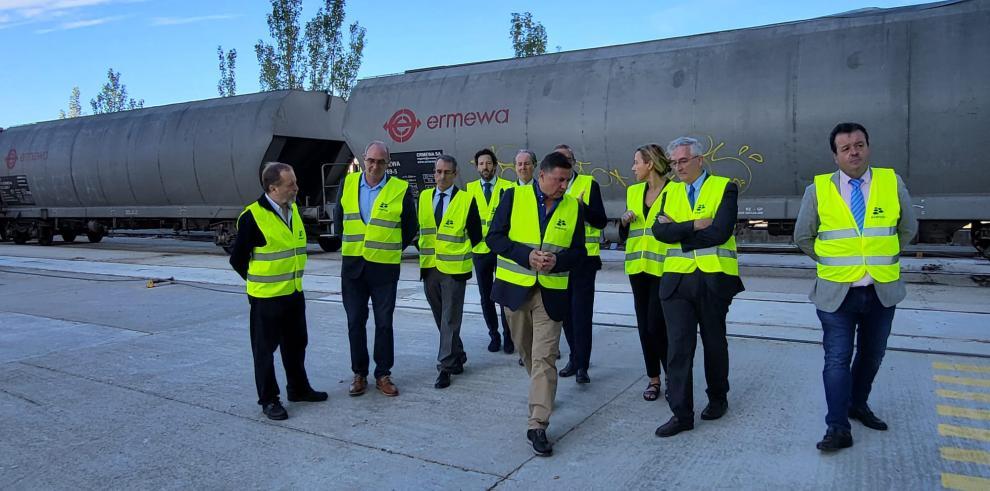 Gastón y Olona visitan a los silos de Alendi y a la sede de la cooperativa Virgen de la Corona en Almudévar