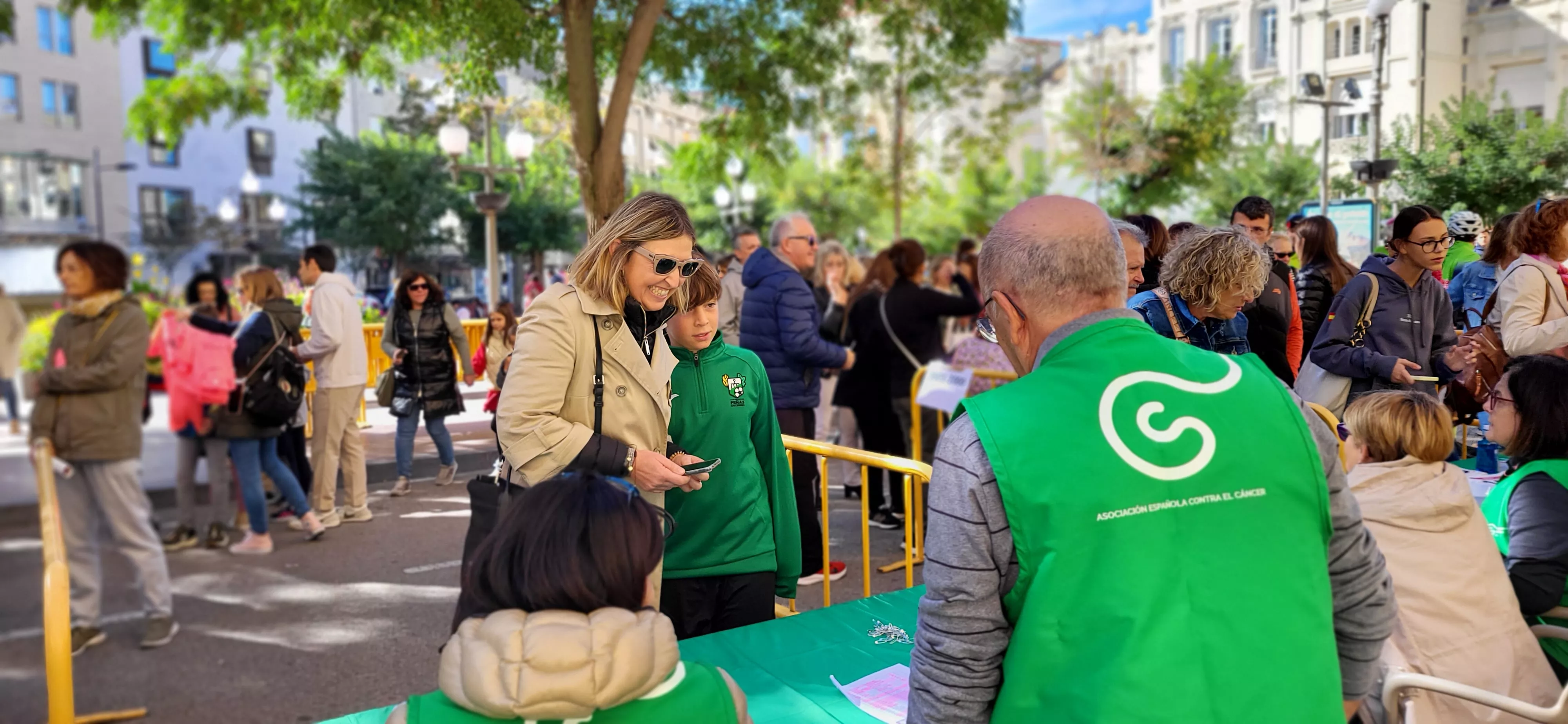 Retirada de dorsales para la Carrera Huesca Contra el Cáncer. Foto Mercedes Manterola