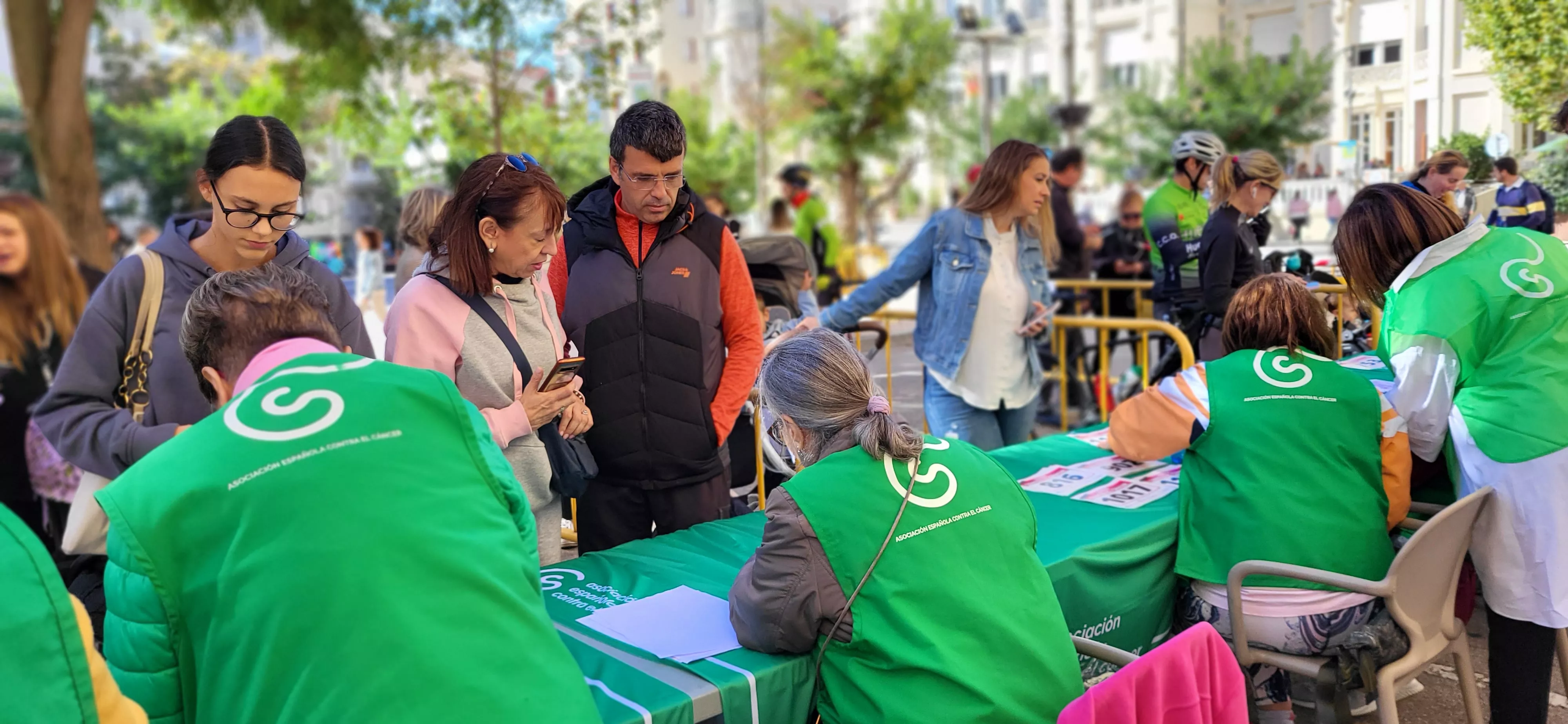 Retirada de dorsales para la Carrera Huesca Contra el Cáncer. Foto Mercedes Manterola
