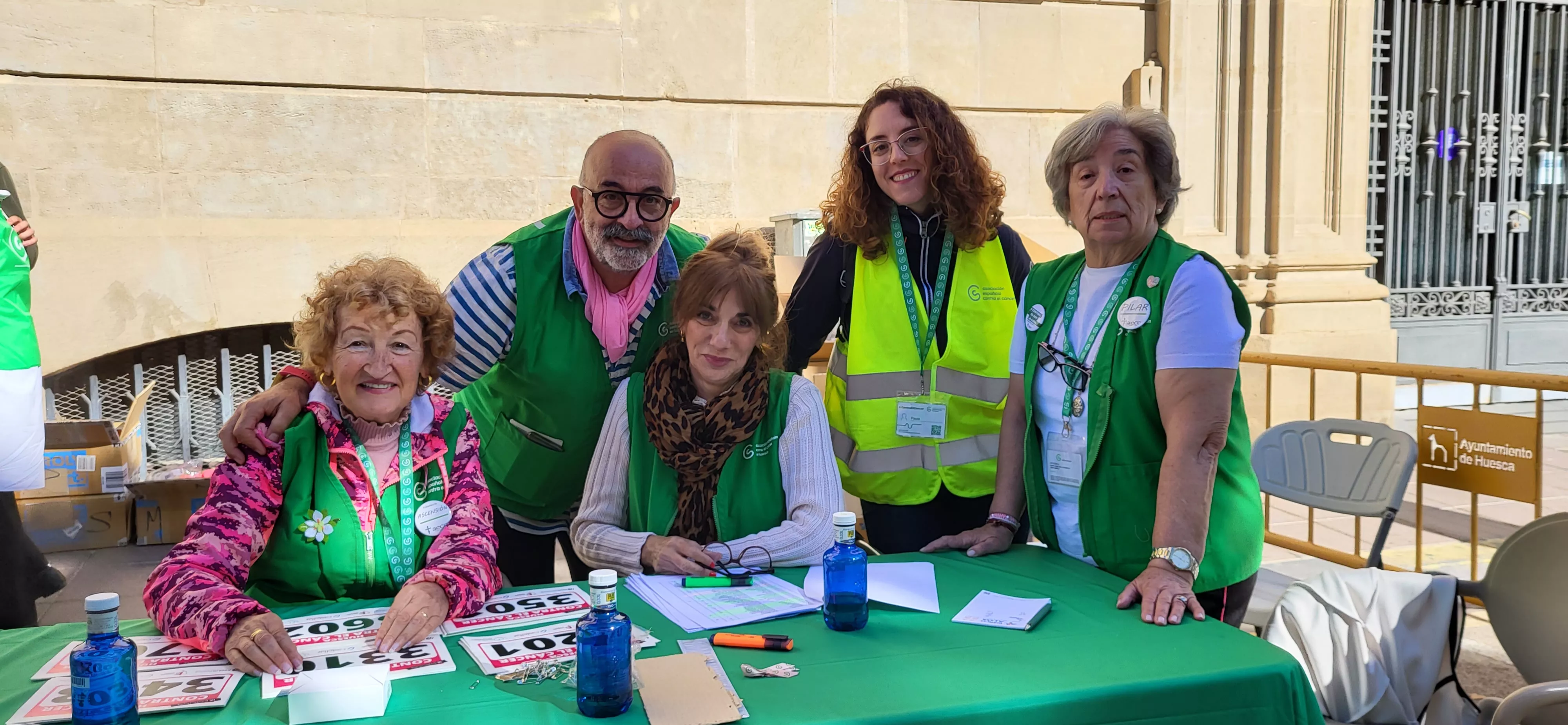Retirada de dorsales para la Carrera Huesca Contra el Cáncer. Foto Mercedes Manterola