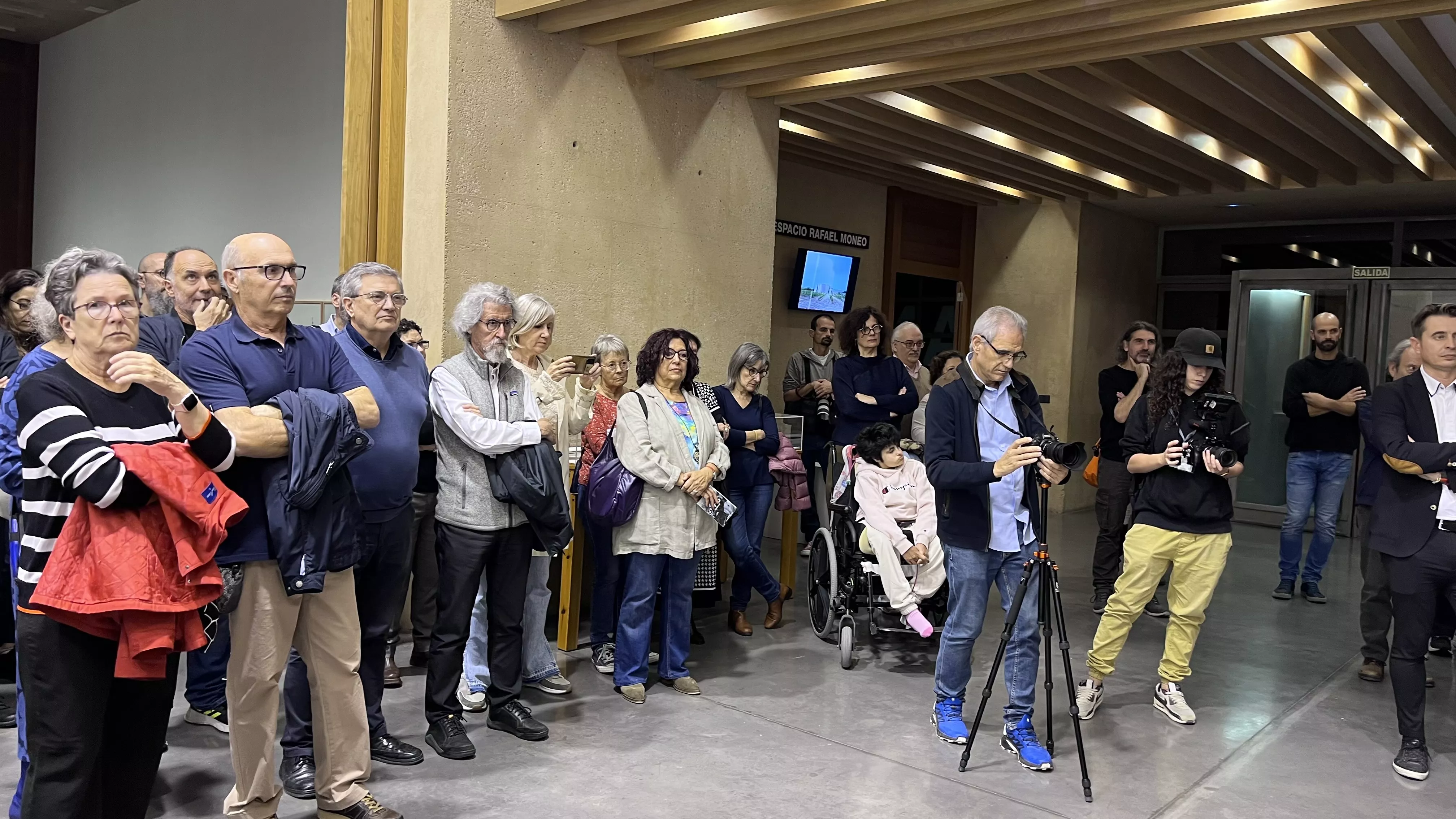 Inauguración de la exposición de Pedro Avellaned y el audiovisual de Ramón Día. Foto Mercedes Manterola