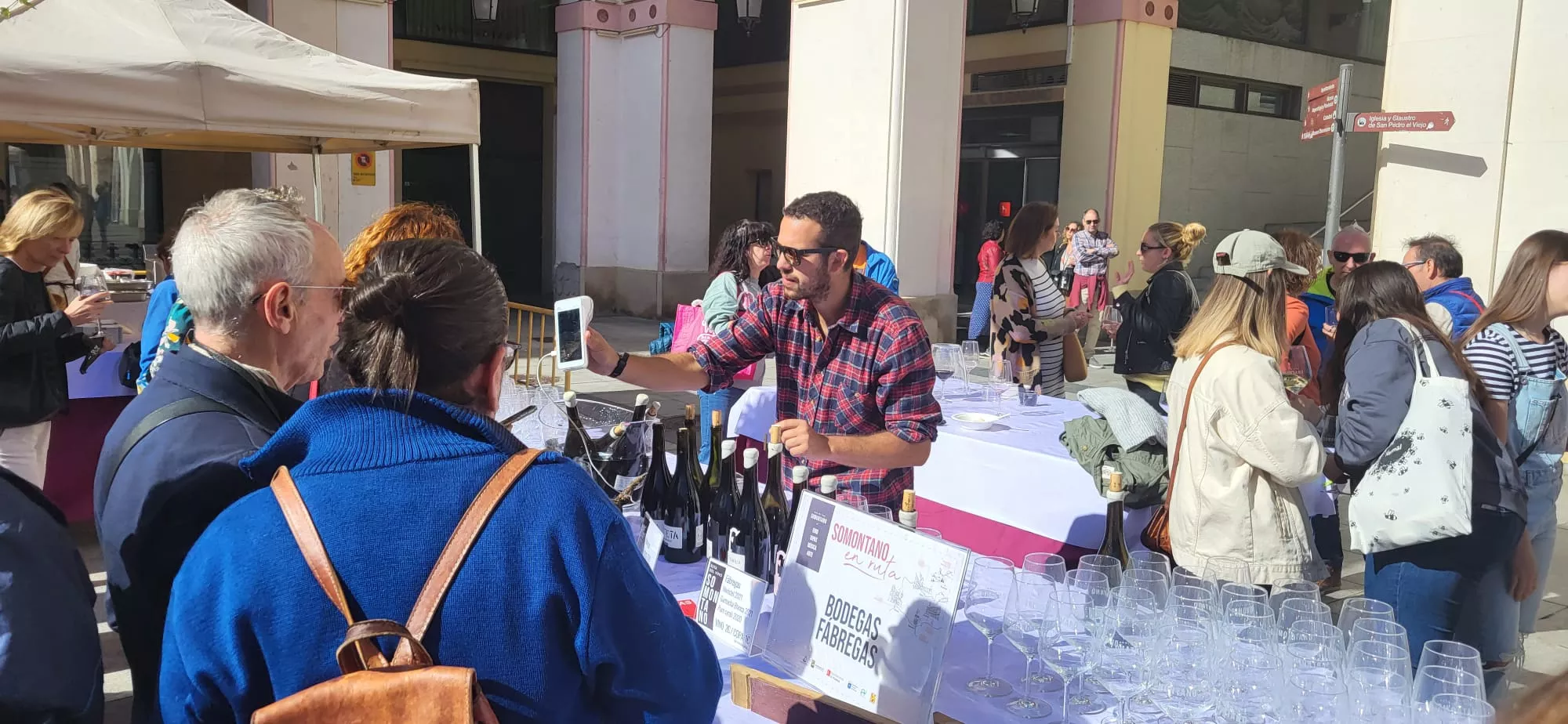Magnífico ambiente en la Plaza López Allué