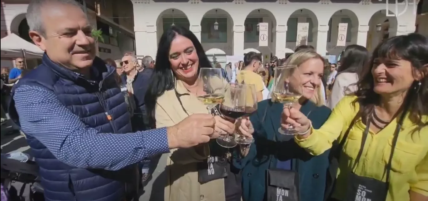 Paco Berroy, Lorena Orduna, Nuria Mur y Clara Bosch brindan con Somontano en Ruta