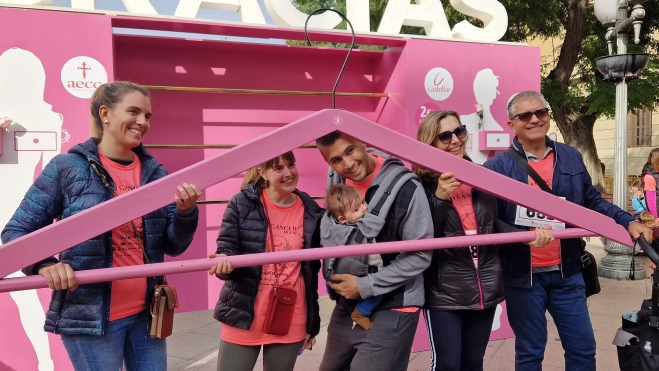 Photocoll de la IX Carrera Huesca Contra el Cáncer. Foto Myriam Martínez Photocoll de la IX Carrera Huesca Contra el Cáncer. Foto Myriam Martínez