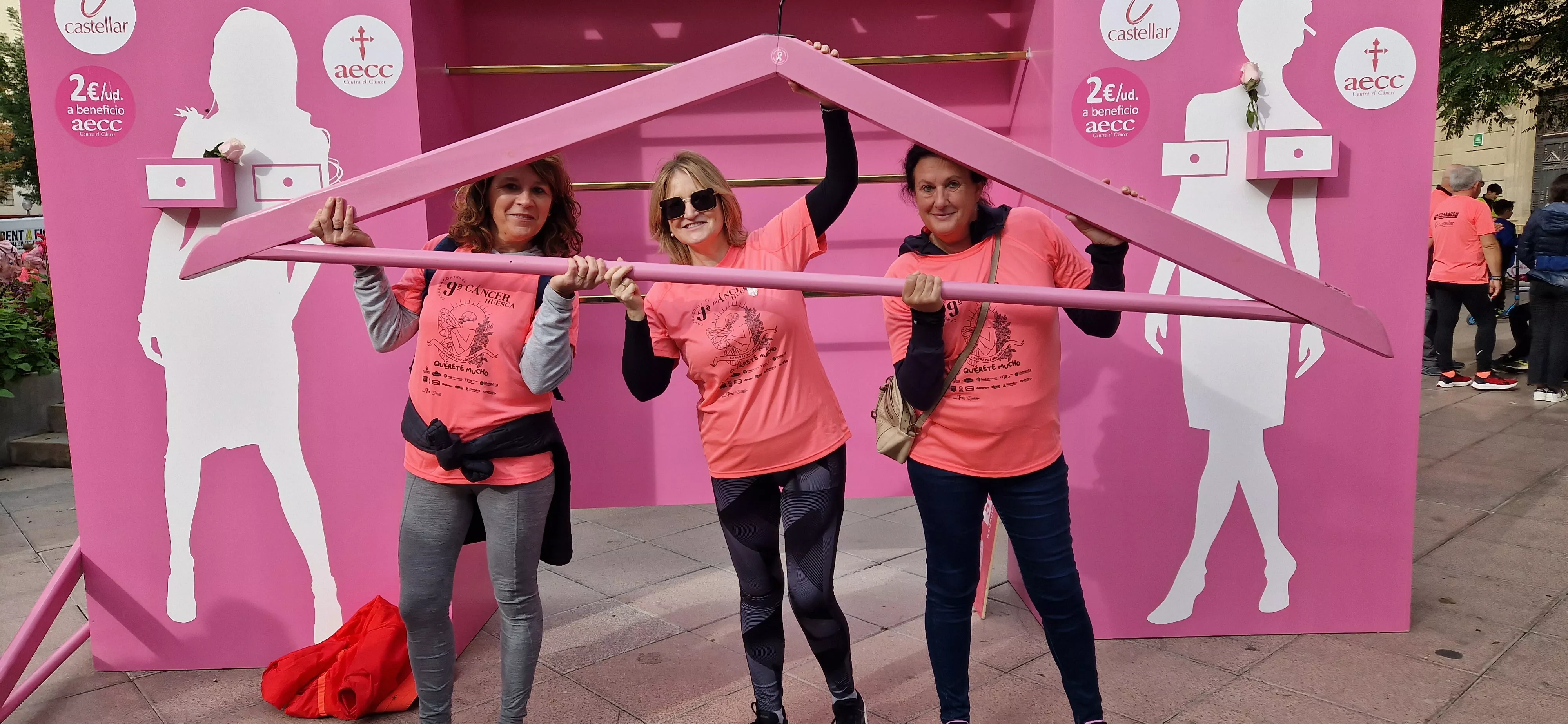 Photocoll de la IX Carrera Huesca Contra el Cáncer. Foto Myriam Martínez 