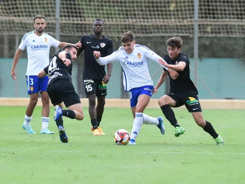 Foto de archivo del Deportivo Aragón-Barbastro del año pasado, donde los rojiblancos ya ganaron por 0-2. Foto: @rzcantera