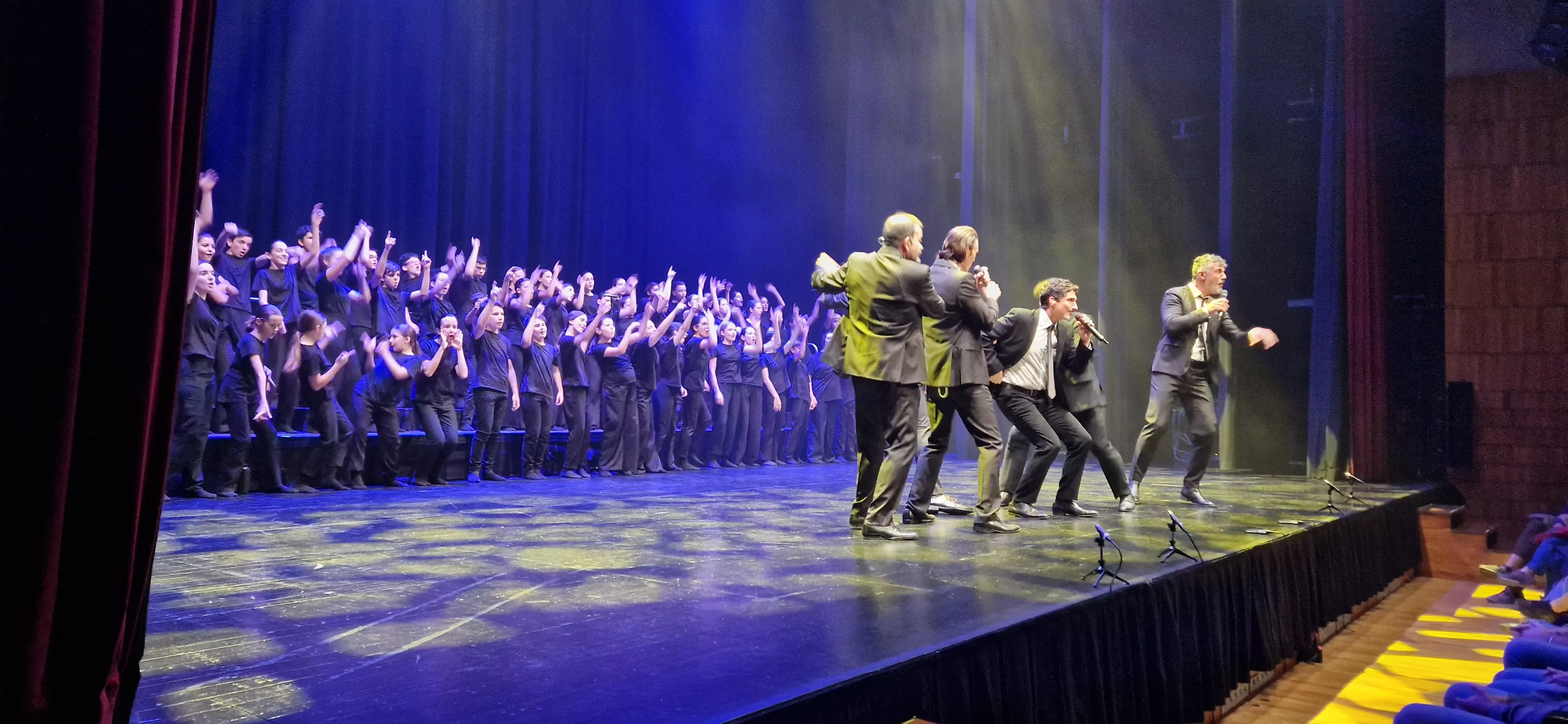  "El Poder de la Voz" de b vocal con el Coro de Voces Blancas Amici Musicae. Foto Myriam Martínez