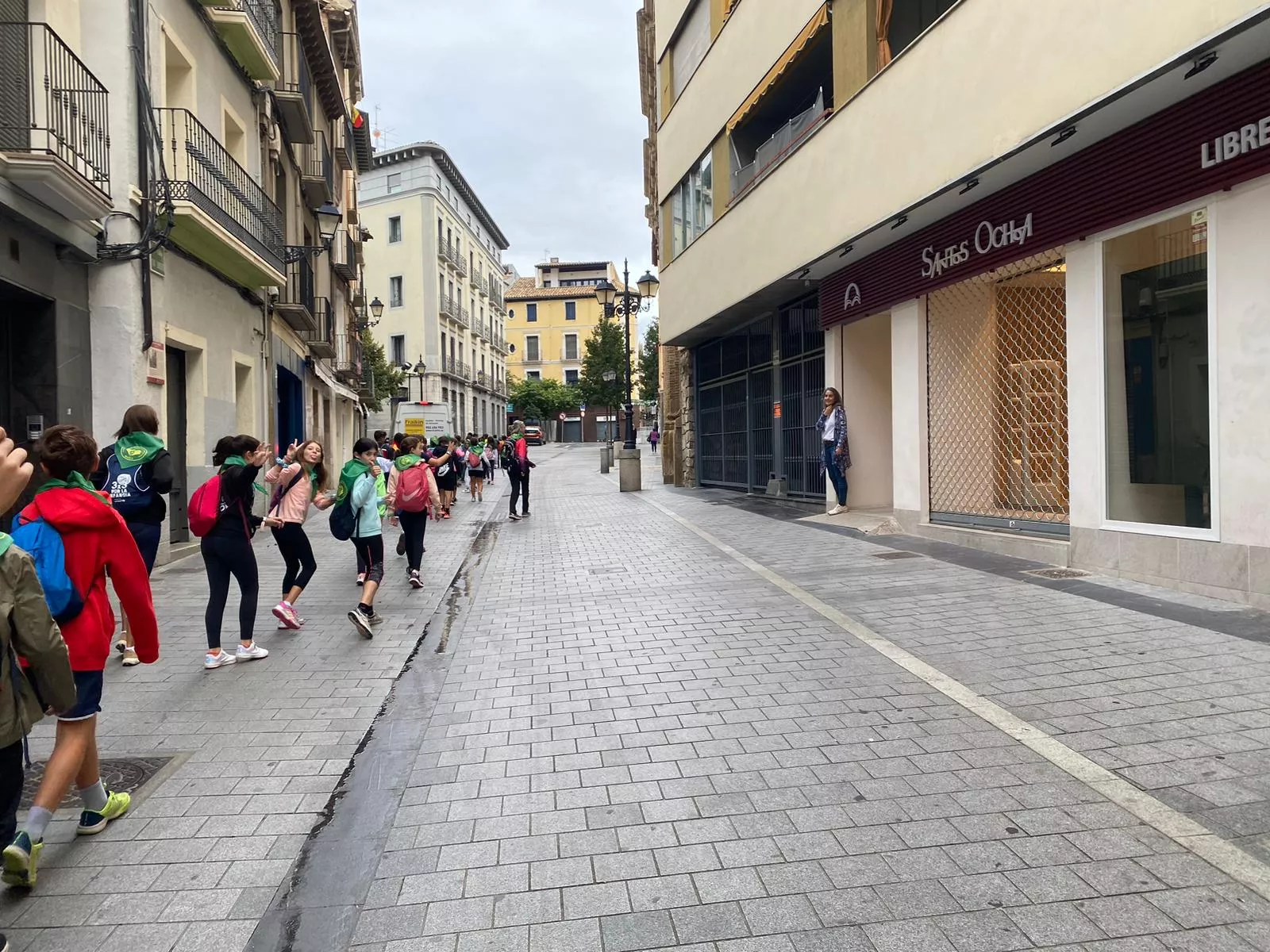 Escolares del Colegio Pedro J. Rubio recorriendo el Camino de Santiago.