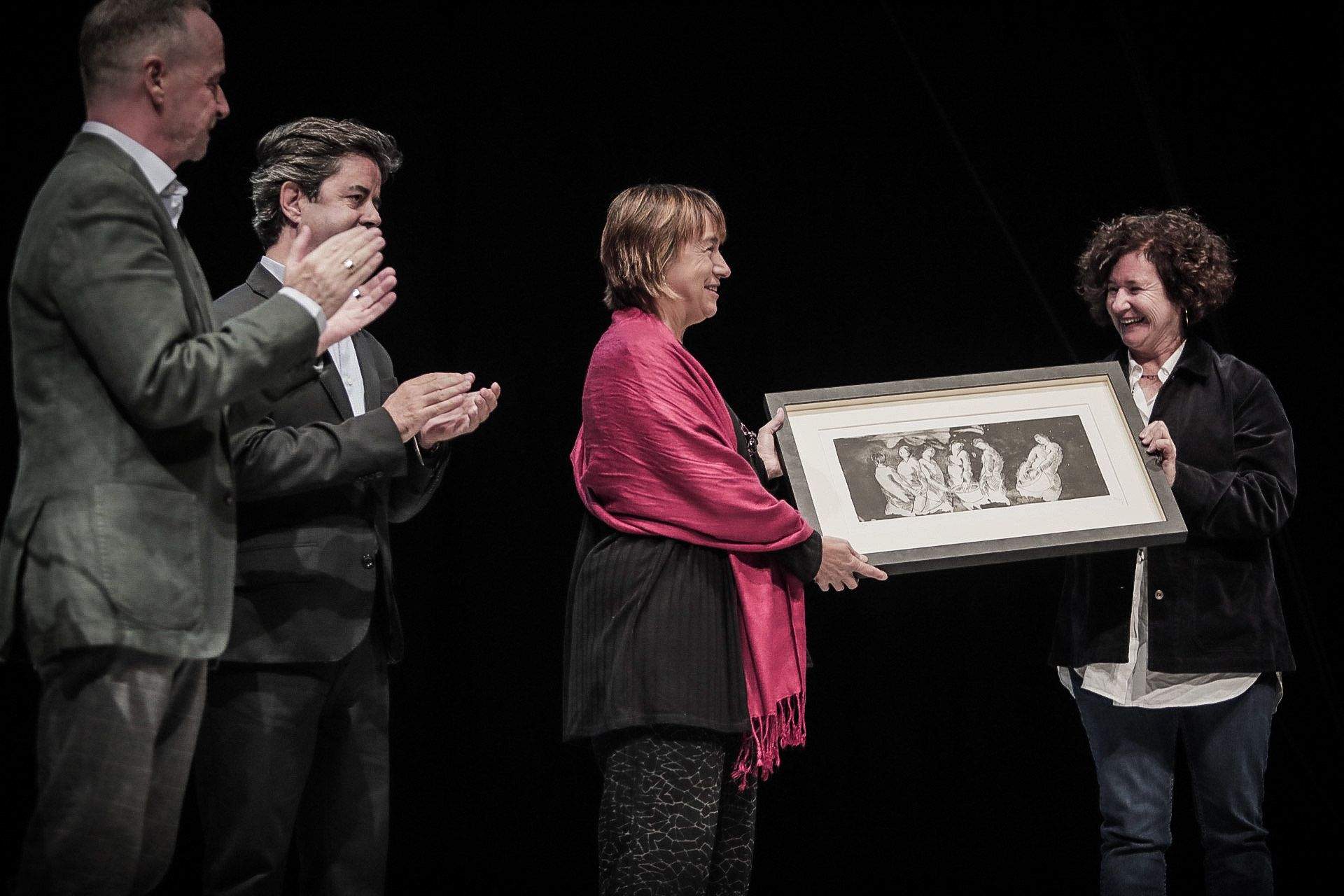 Gemma Carbó ha recogido este martes el Premio Javier Brum 2022 de la Feria Internacional de Teatro y Danza de Huesca. Foto Myriam Martínez