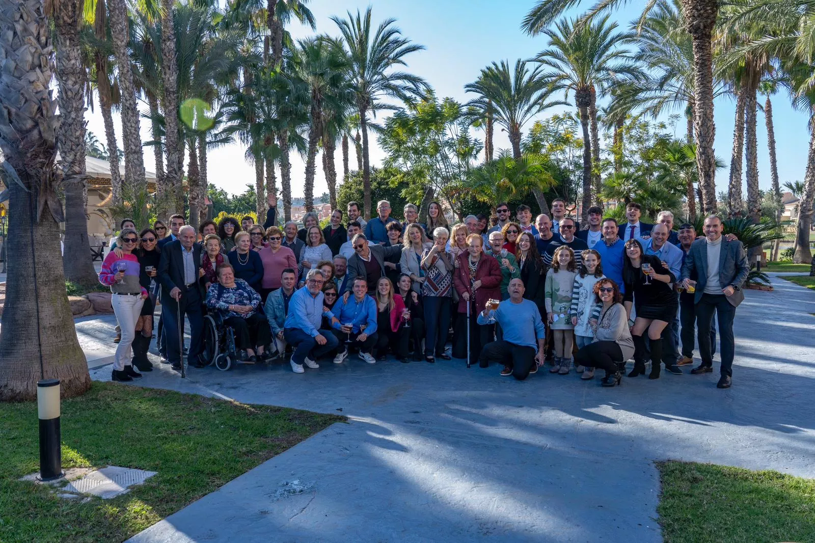Toda la familia celebró en Alicante el centenario de José Albero.