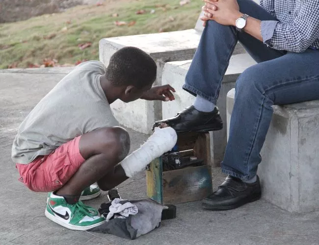 ‘Canillitas’, los gritos de los menores que trabajan en las calles