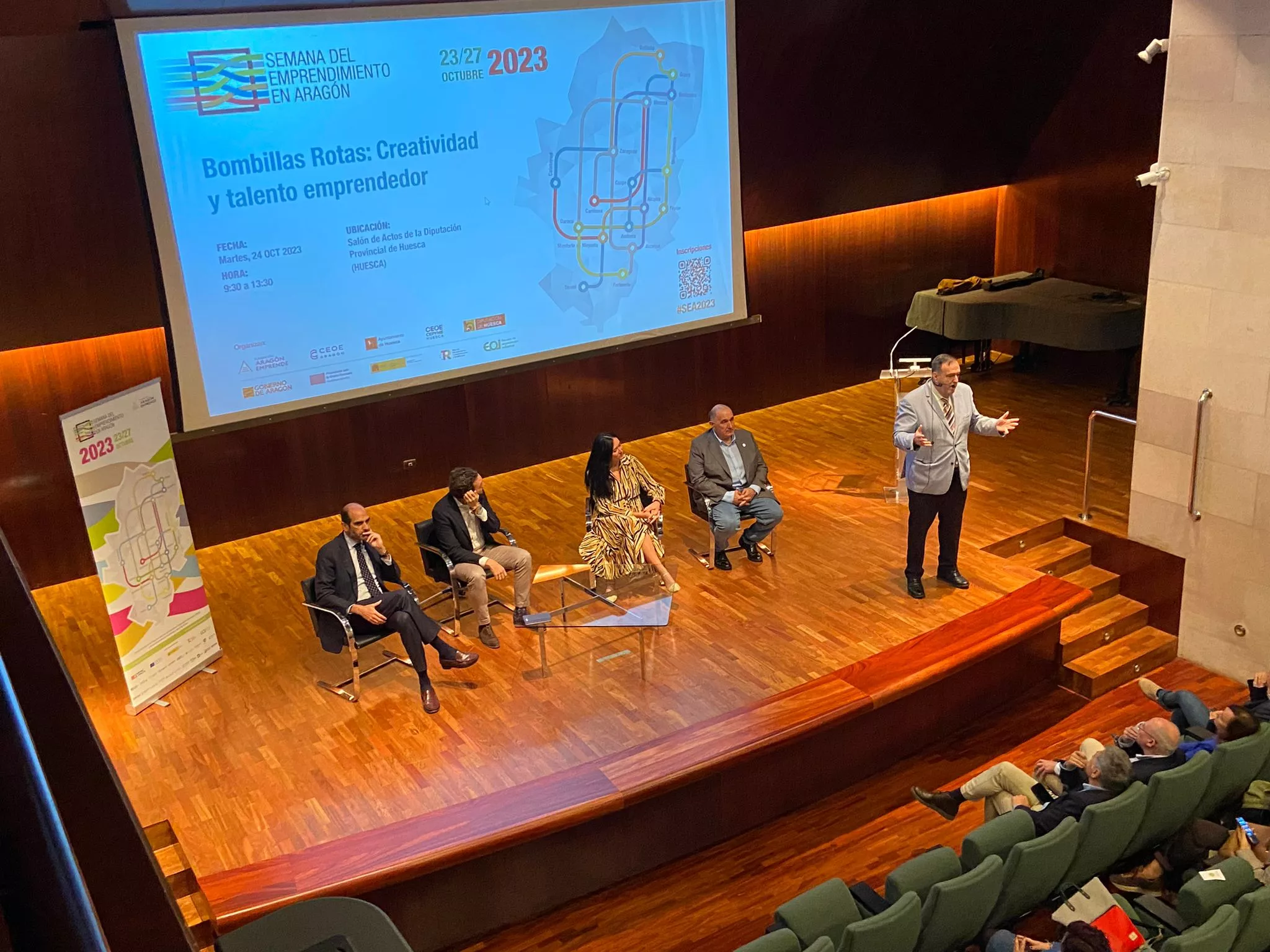 Foro Bombillas Rotas en la Diputación