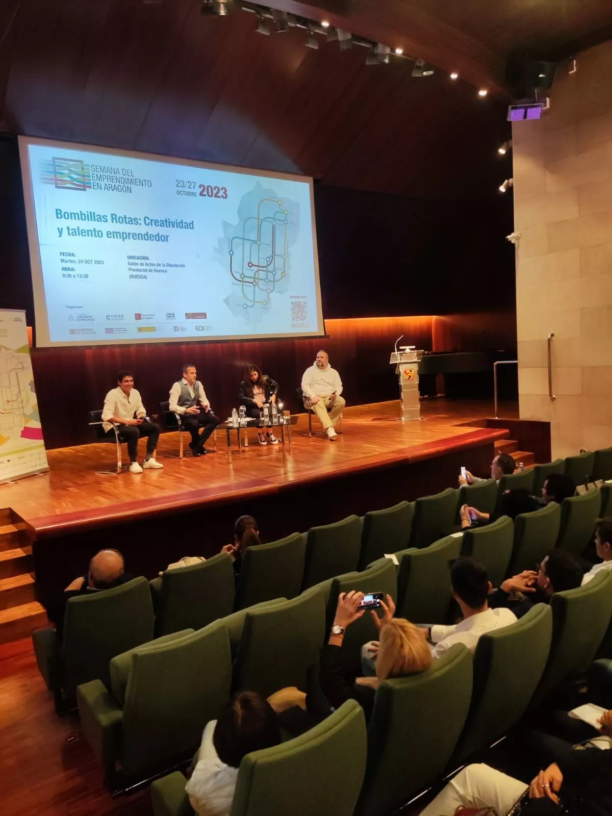 Foro Bombillas Rotas en la Diputación